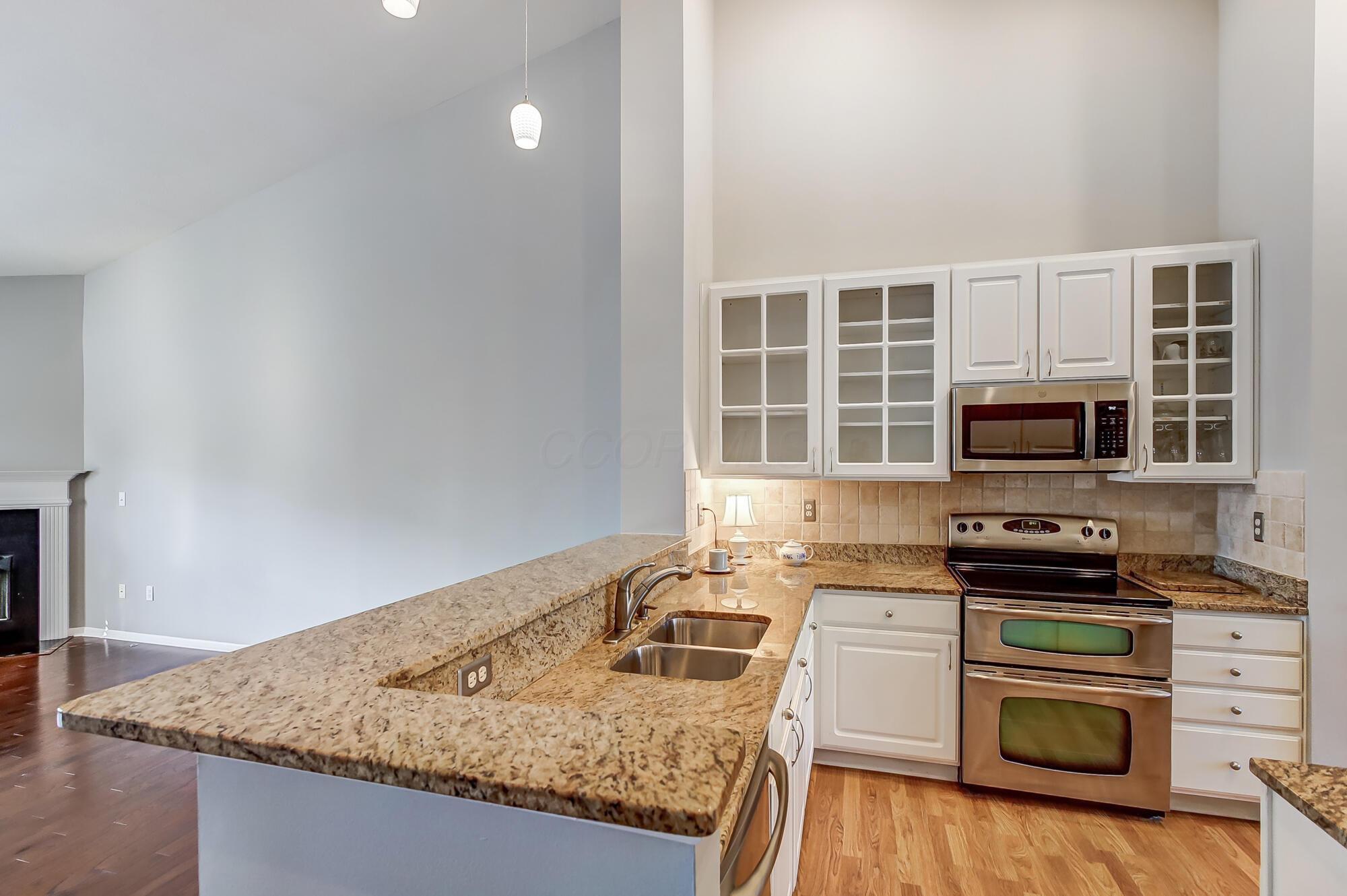 317 Wyndham Park S Property Photo 6