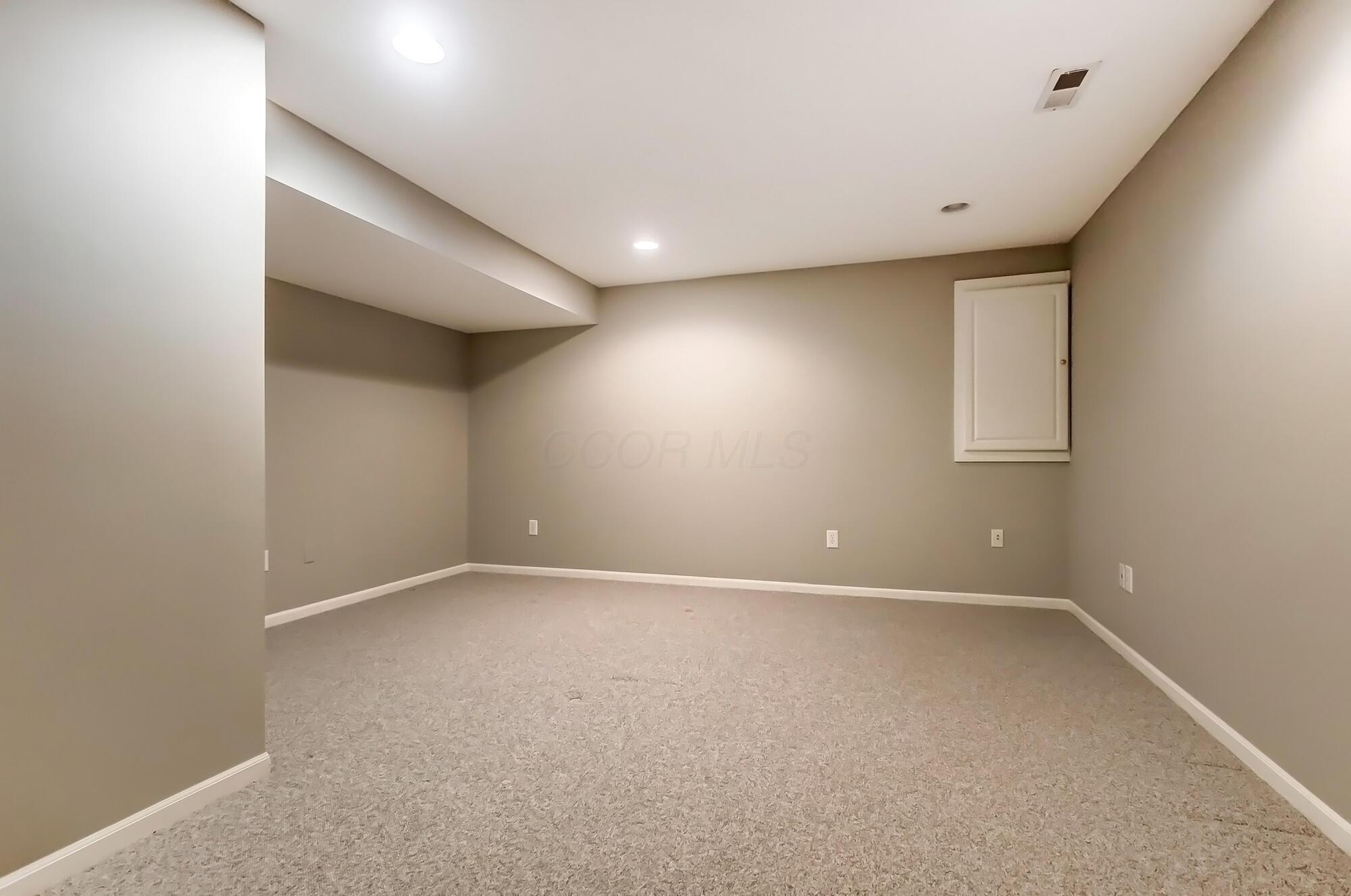317 Wyndham Park S Property Photo 24