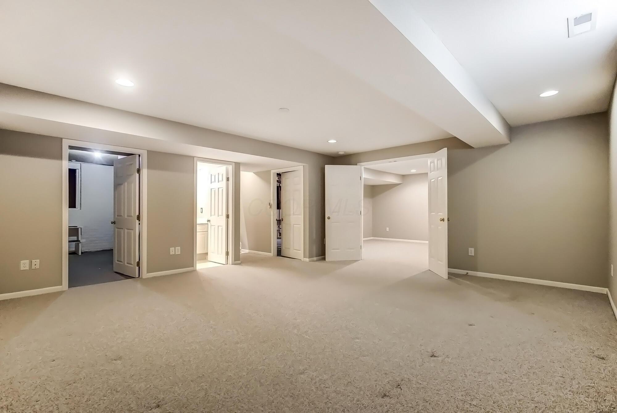 317 Wyndham Park S Property Photo 36