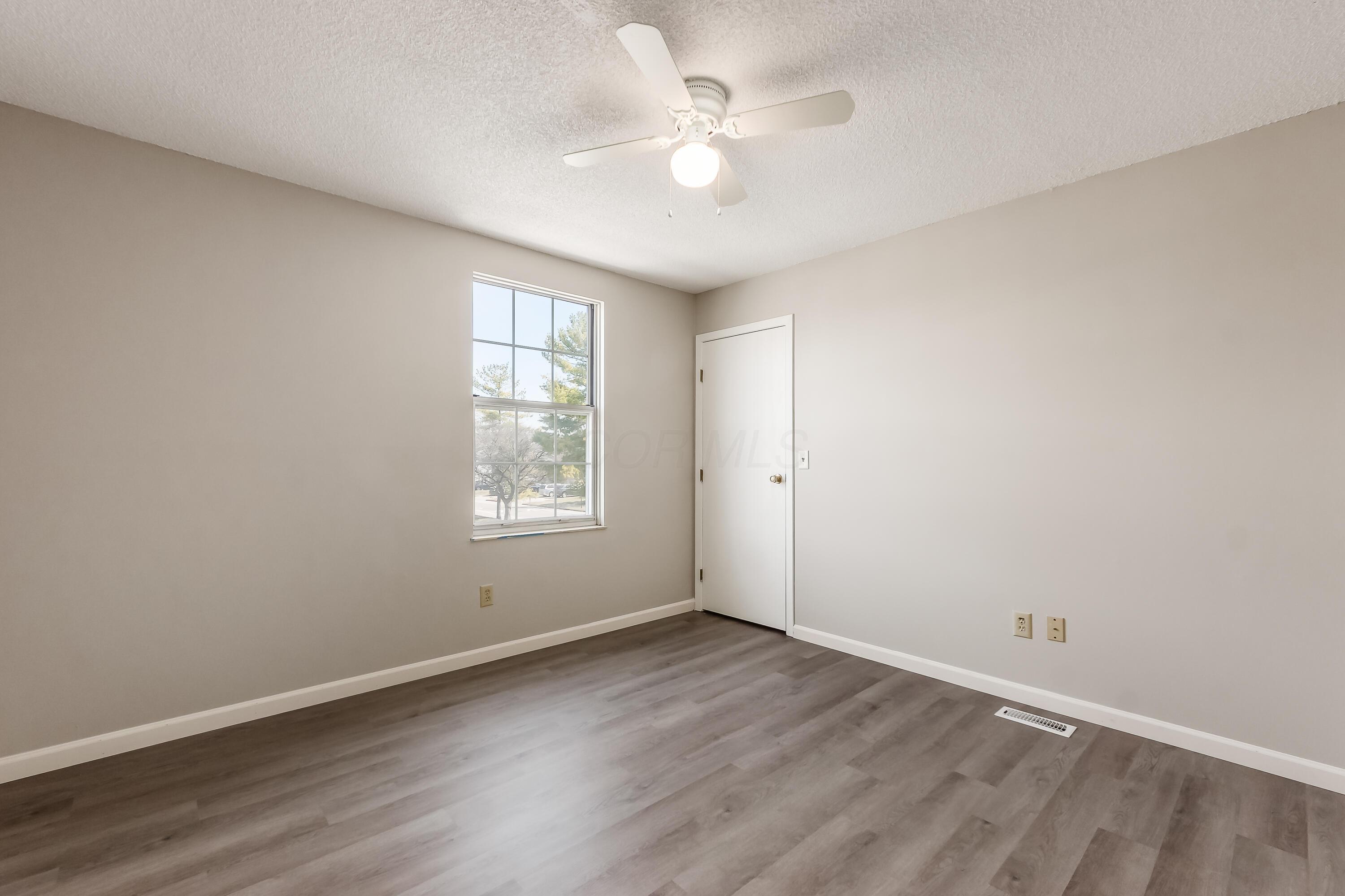 4913 Stoneybrook Boulevard, 21a Property Photo 19
