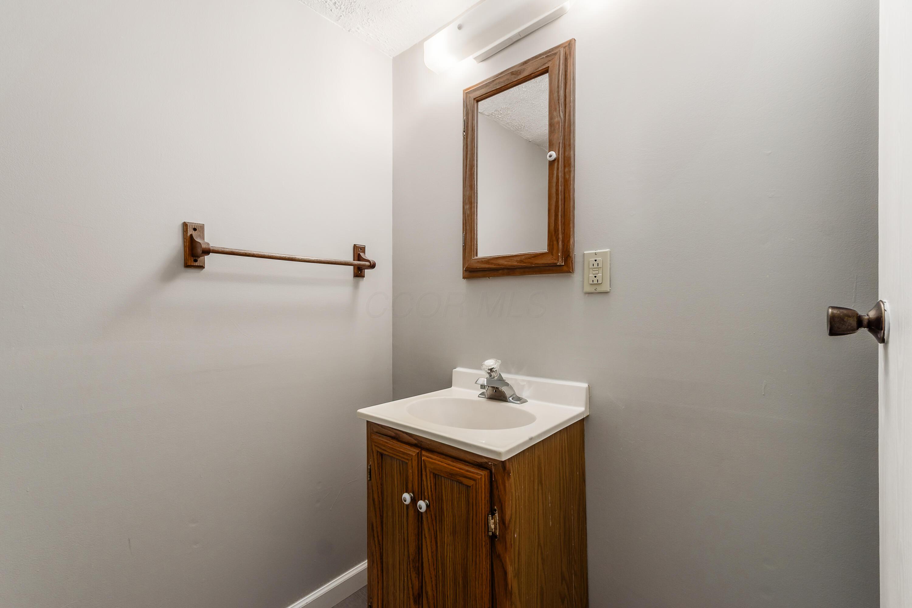 4913 Stoneybrook Boulevard, 21a Property Photo 33