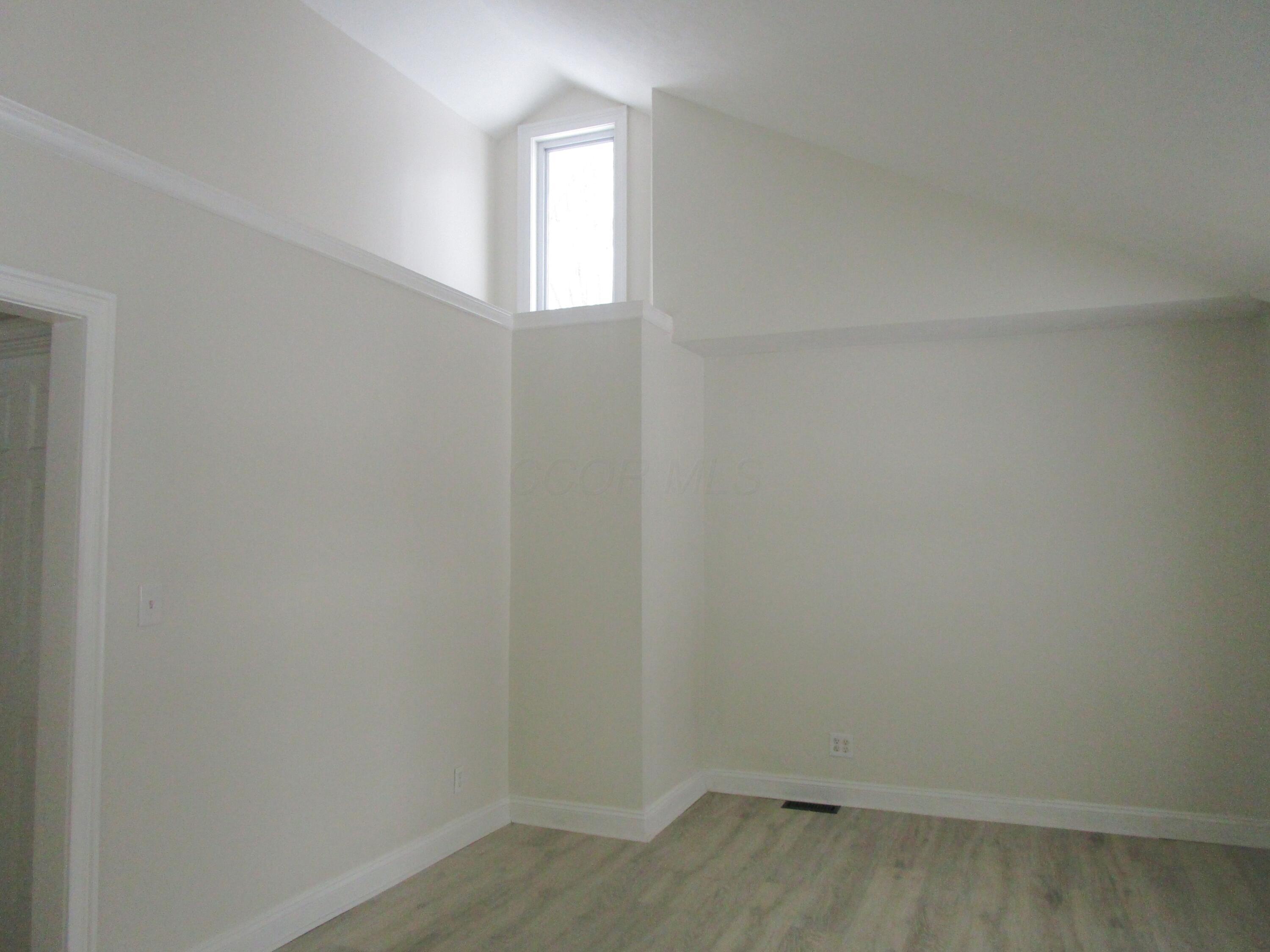 1491 Eastern Road Property Photo 9