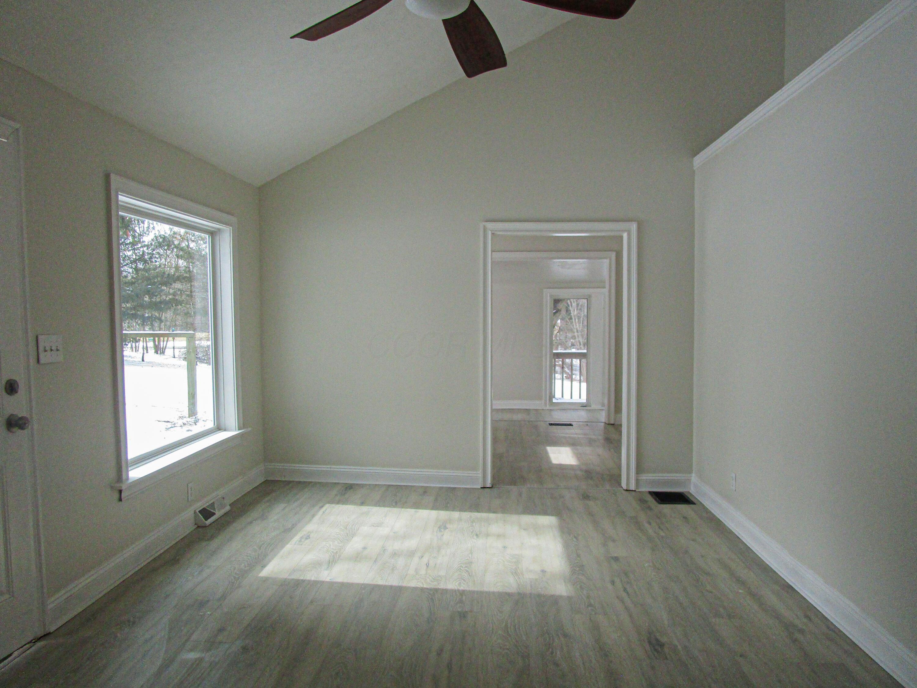 1491 Eastern Road Property Photo 11