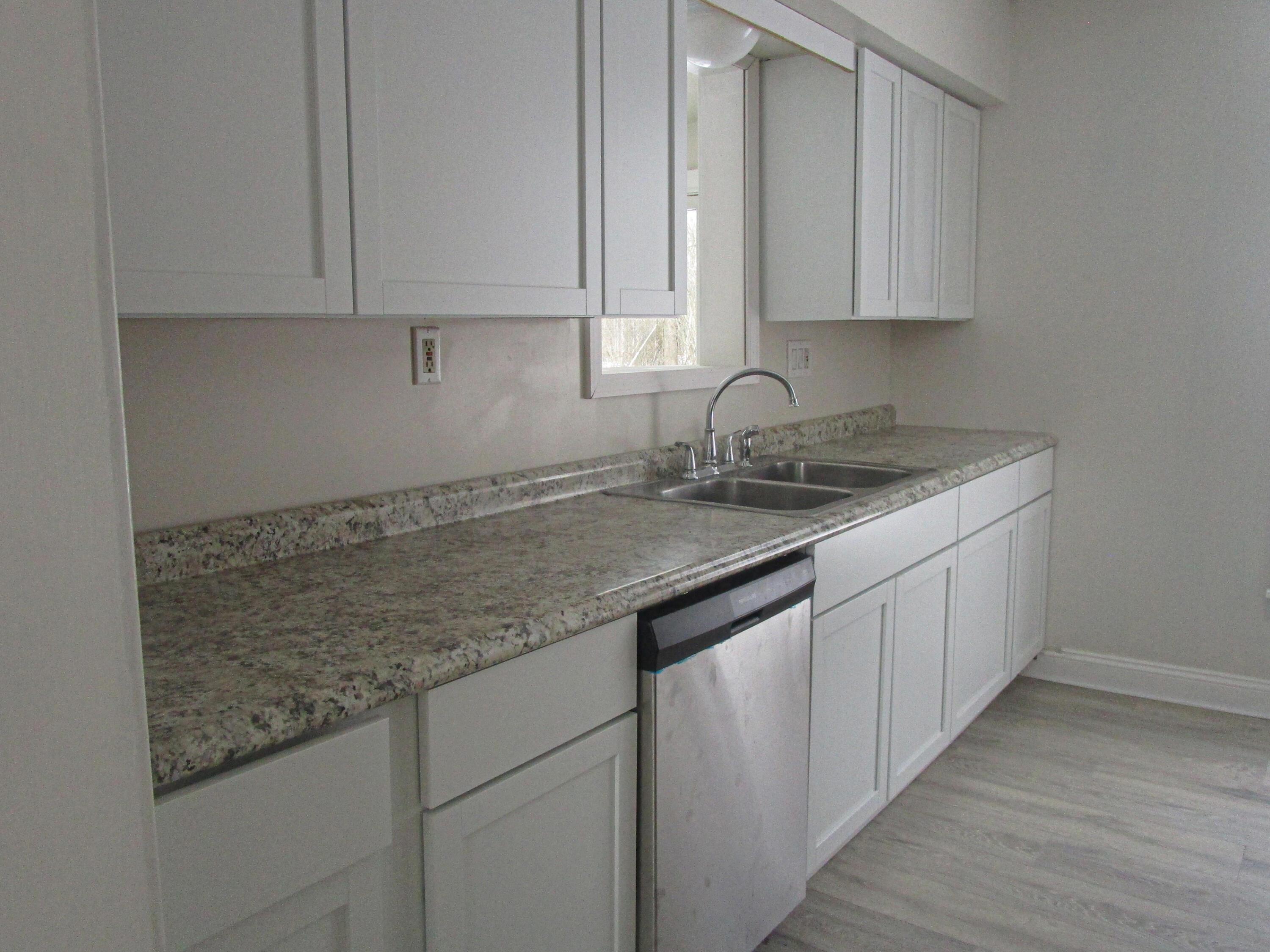 1491 Eastern Road Property Photo 13