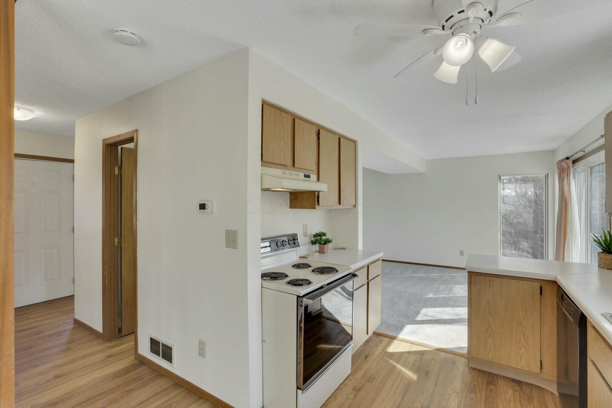 4877 Springdale Boulevard Property Photo 15