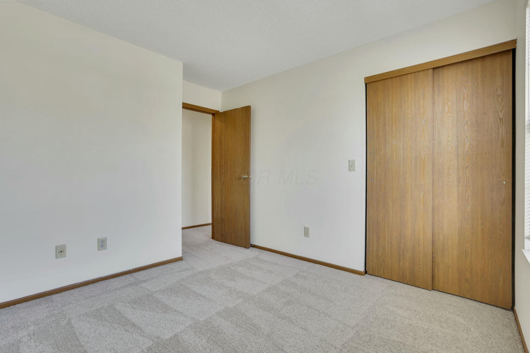 4877 Springdale Boulevard Property Photo 24