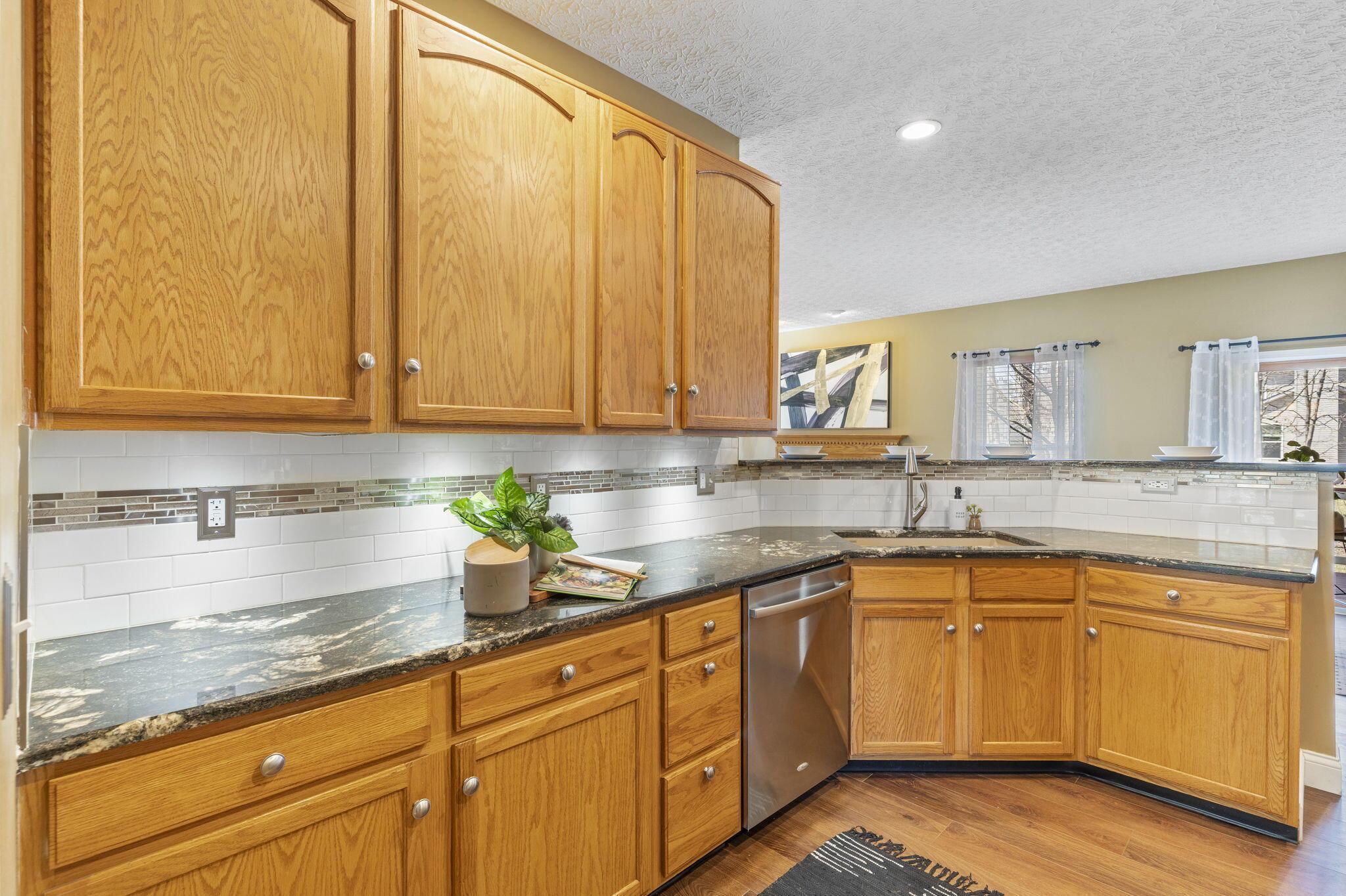 7490 Twin Acorn Court Property Photo 19