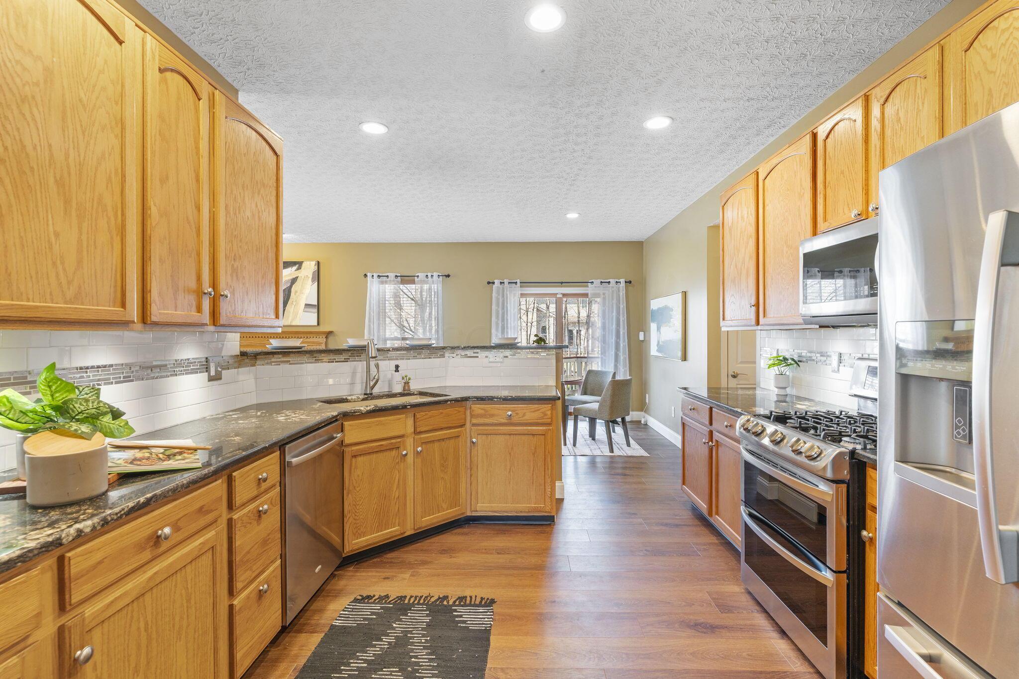 7490 Twin Acorn Court Property Photo 20