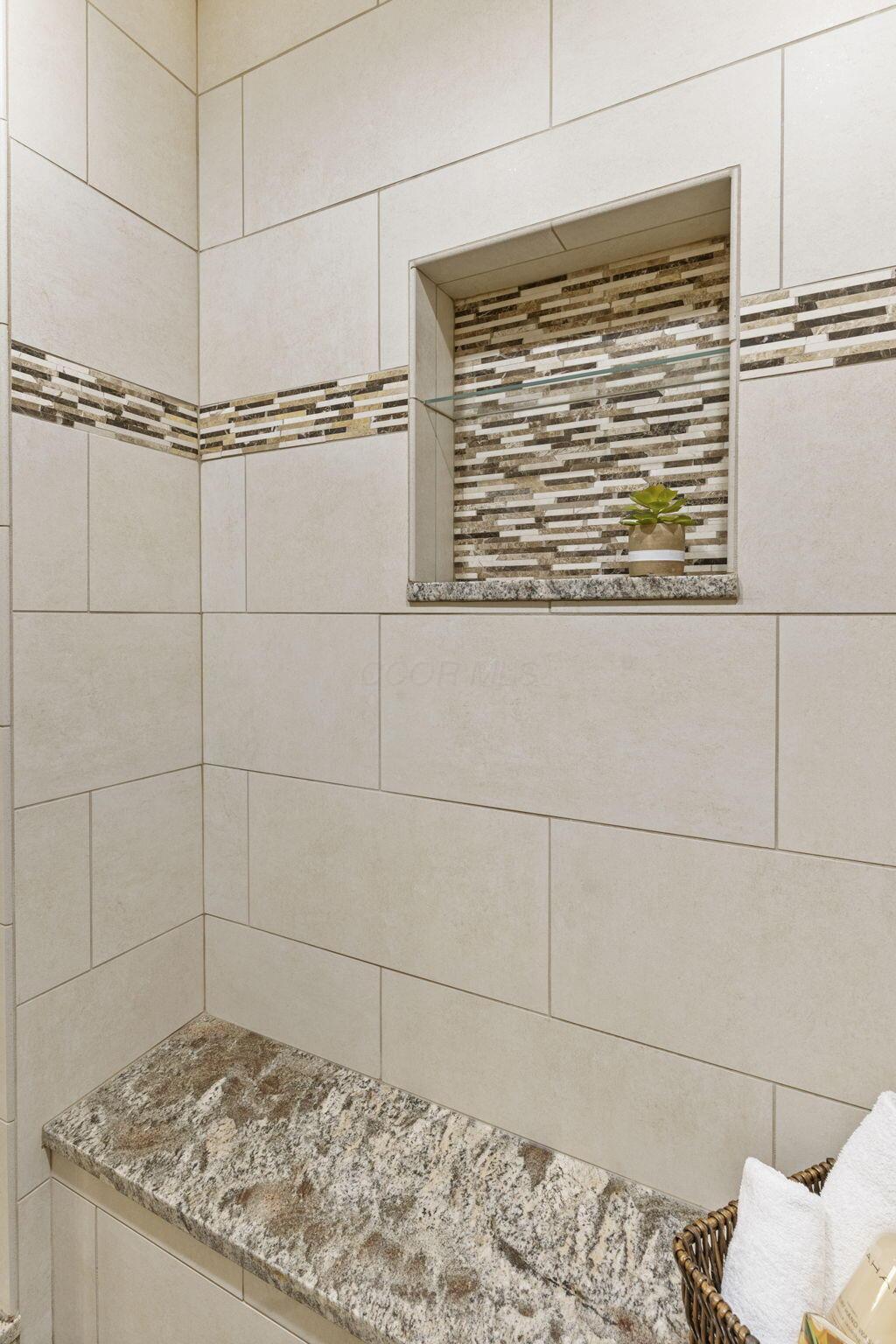 7490 Twin Acorn Court Property Photo 36