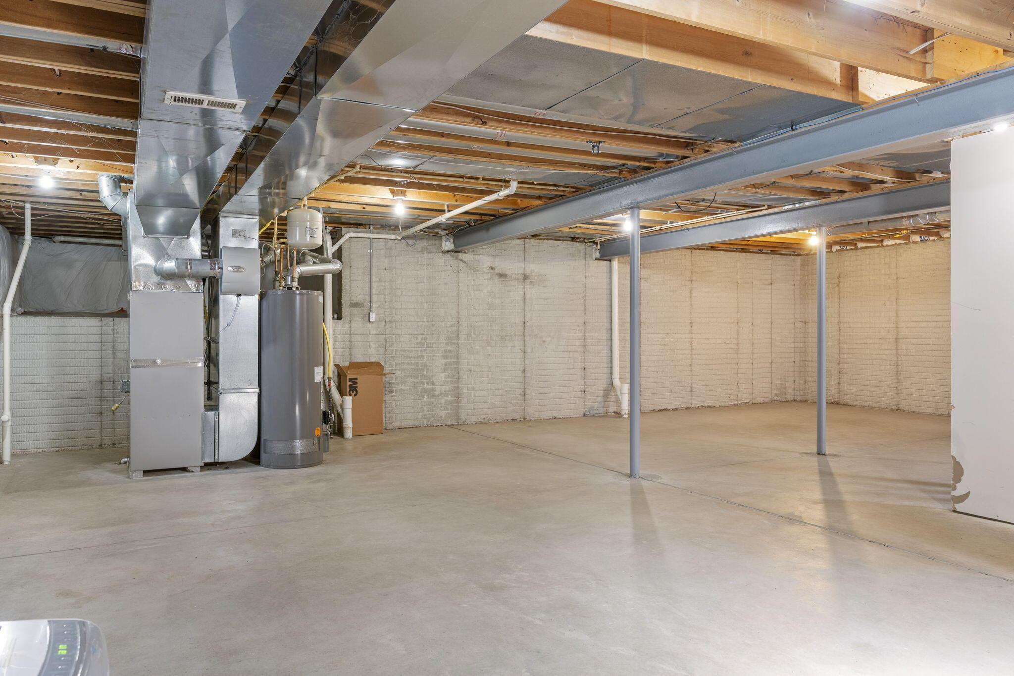 7490 Twin Acorn Court Property Photo 47