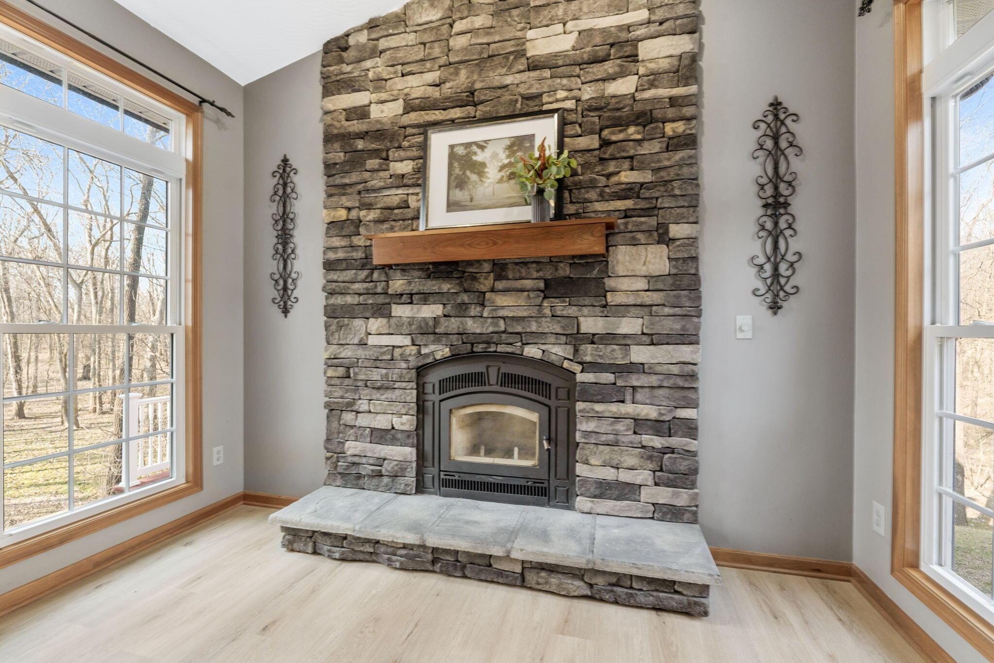 22570 Middleburg Plain City Road Property Photo 6
