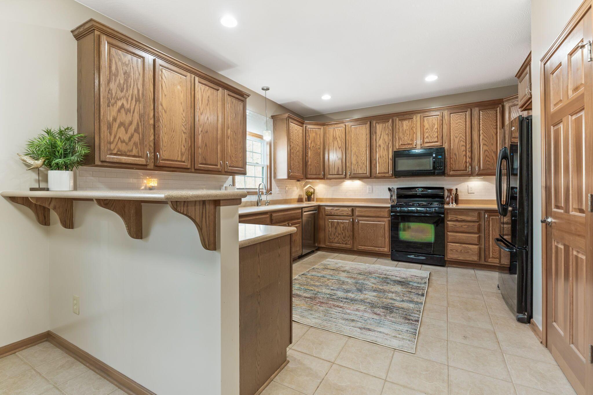 22570 Middleburg Plain City Road Property Photo 11