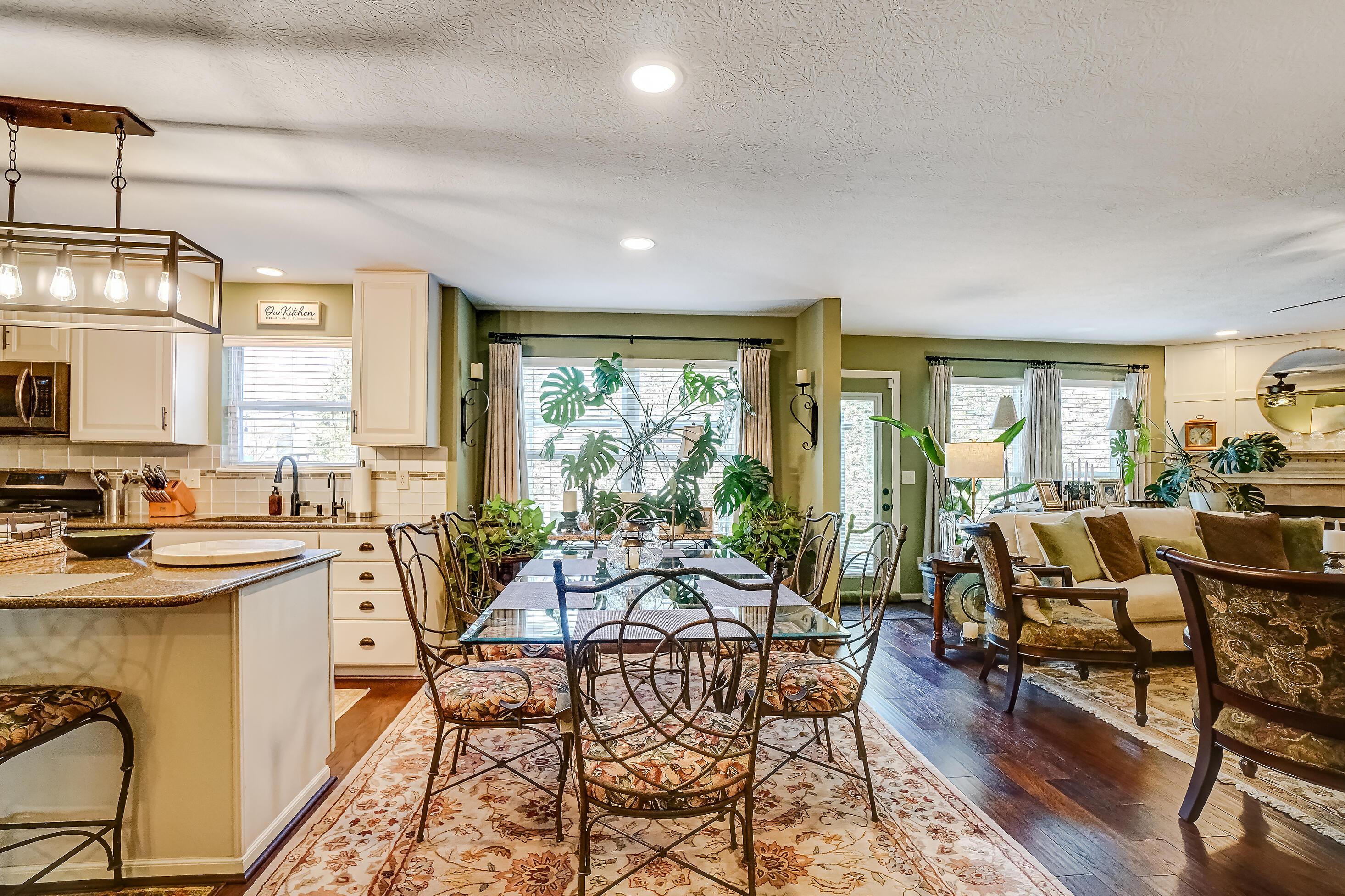 7293 Crossett Court Property Photo 16