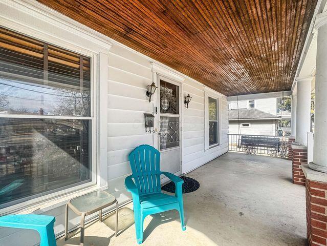 812 S Main Street Property Photo 5