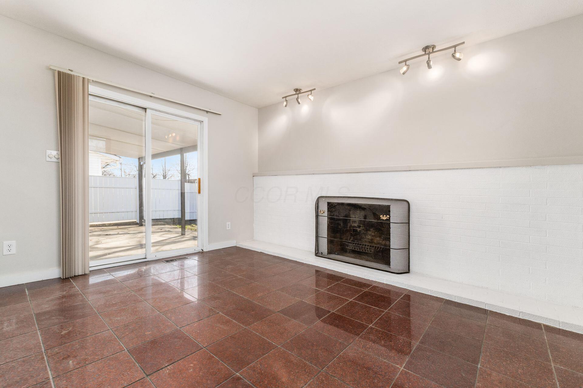 3437 Penfield Road Property Photo 6