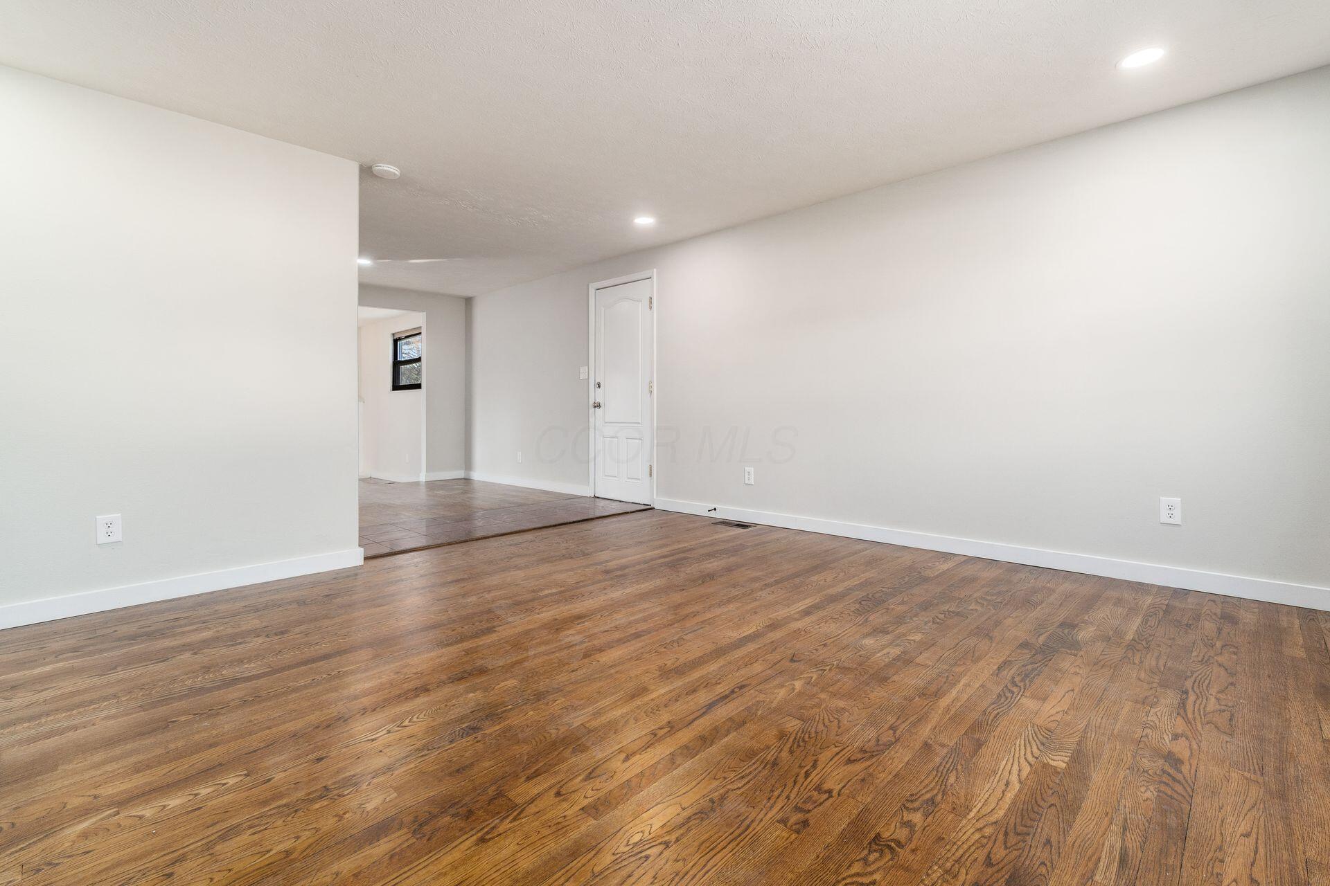 3437 Penfield Road Property Photo 14