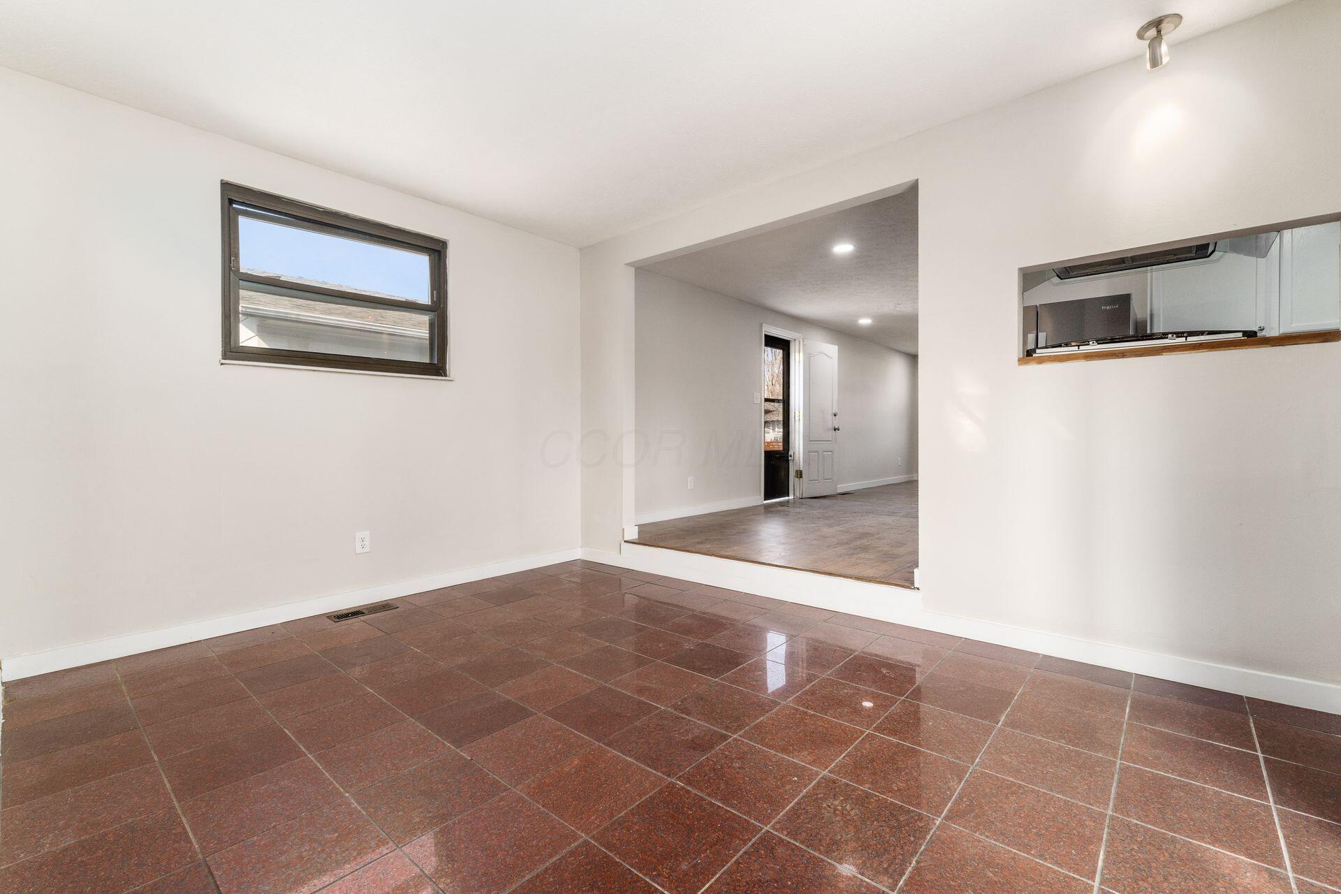 3437 Penfield Road Property Photo 15