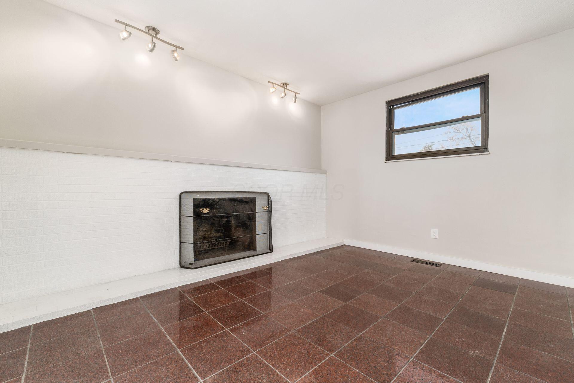 3437 Penfield Road Property Photo 16
