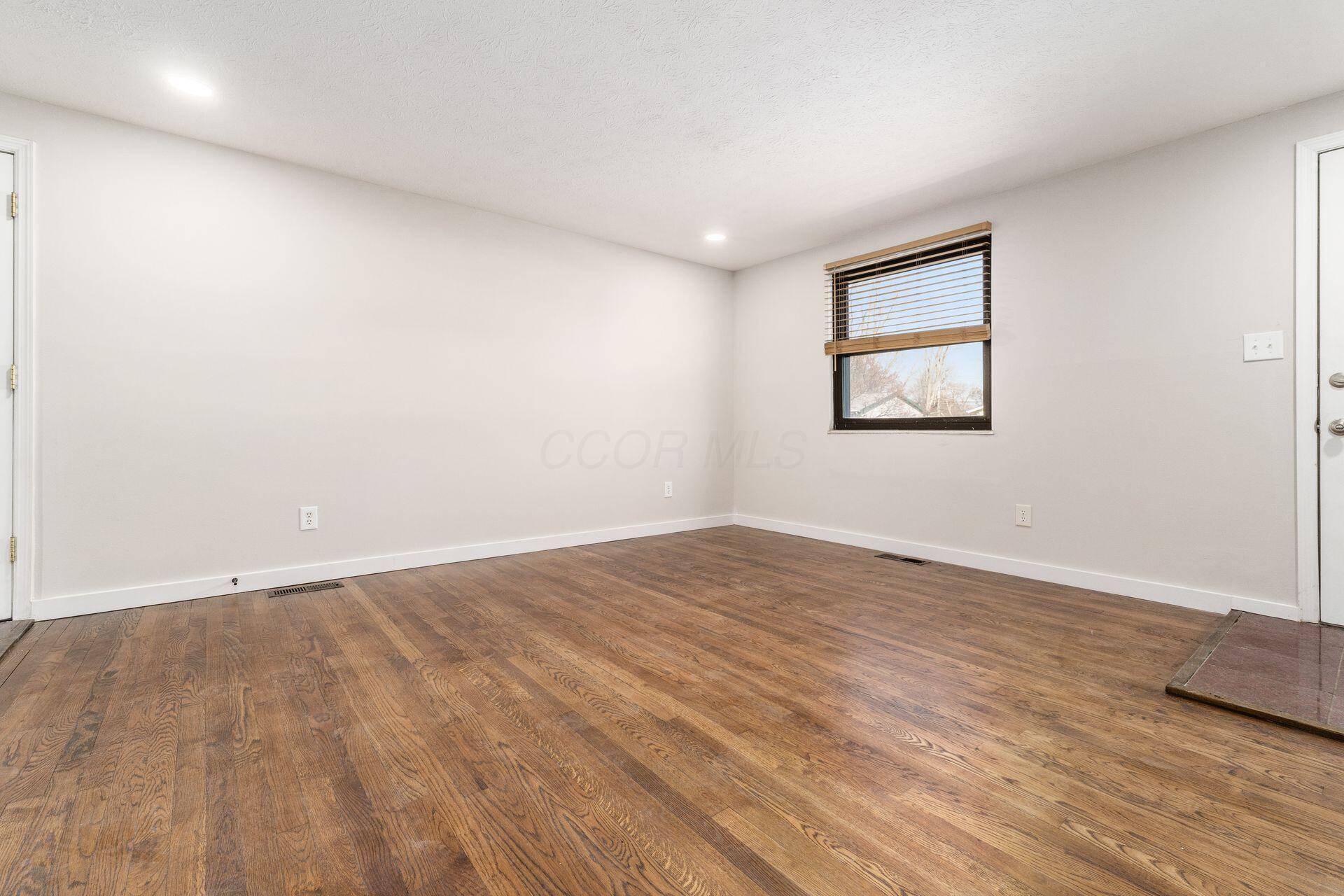 3437 Penfield Road Property Photo 20