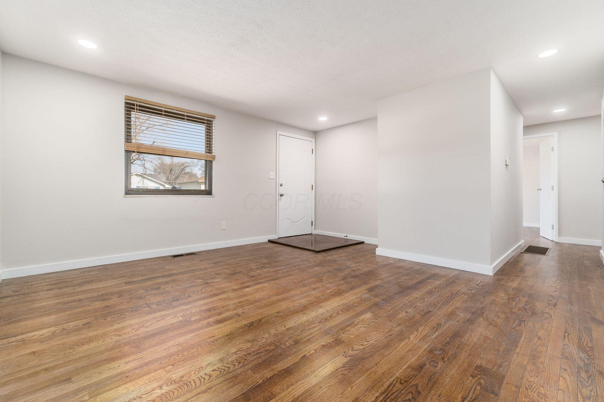 3437 Penfield Road Property Photo 23