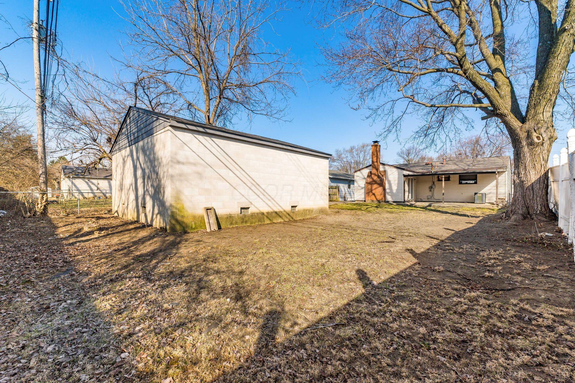 3437 Penfield Road Property Photo 34