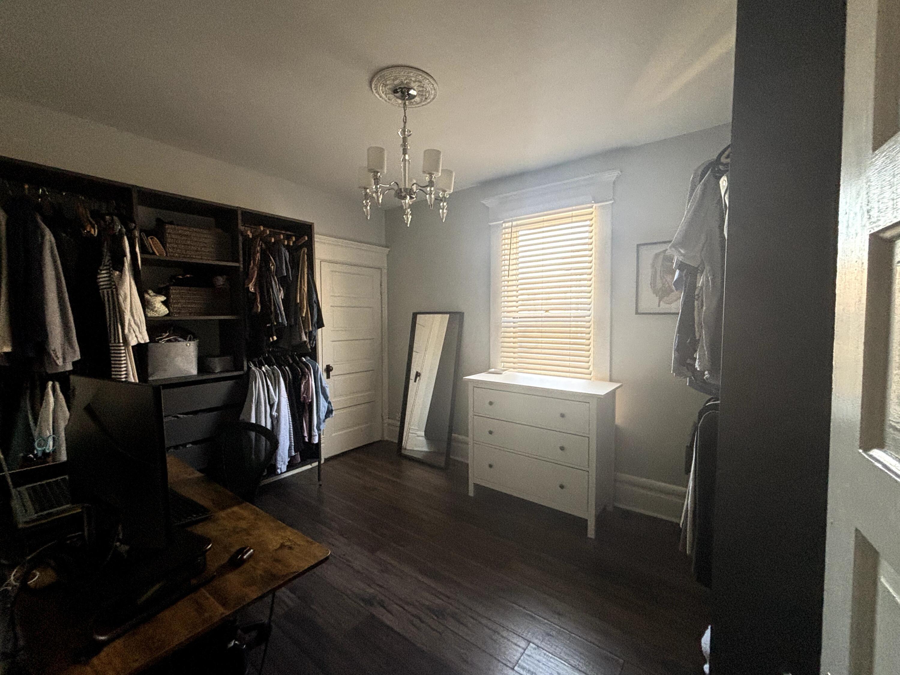 256 W Hubbard Avenue Property Photo 9
