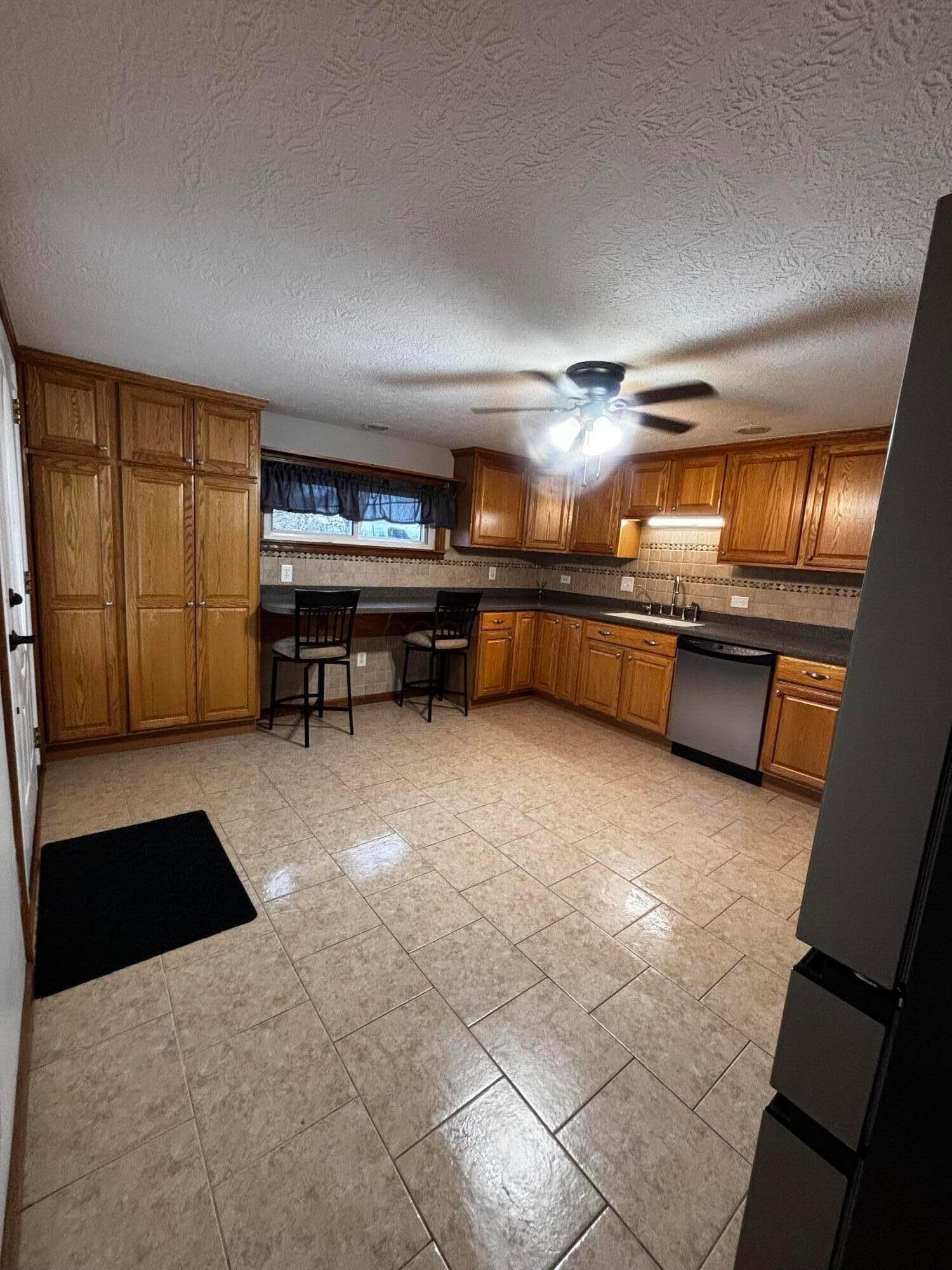 4010 Sycamore Lane Property Photo 4