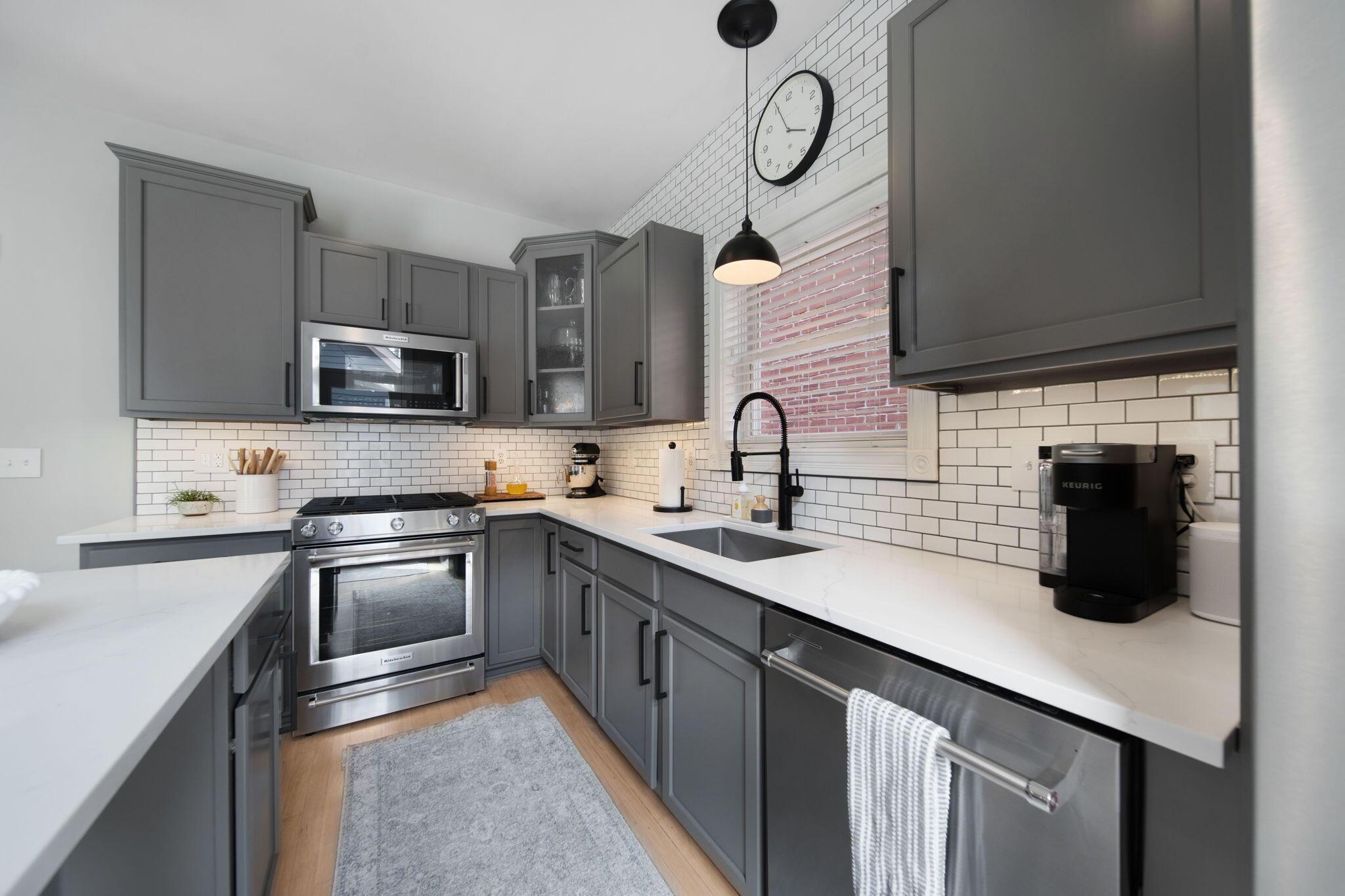 53 E Prescott Street Property Photo 18