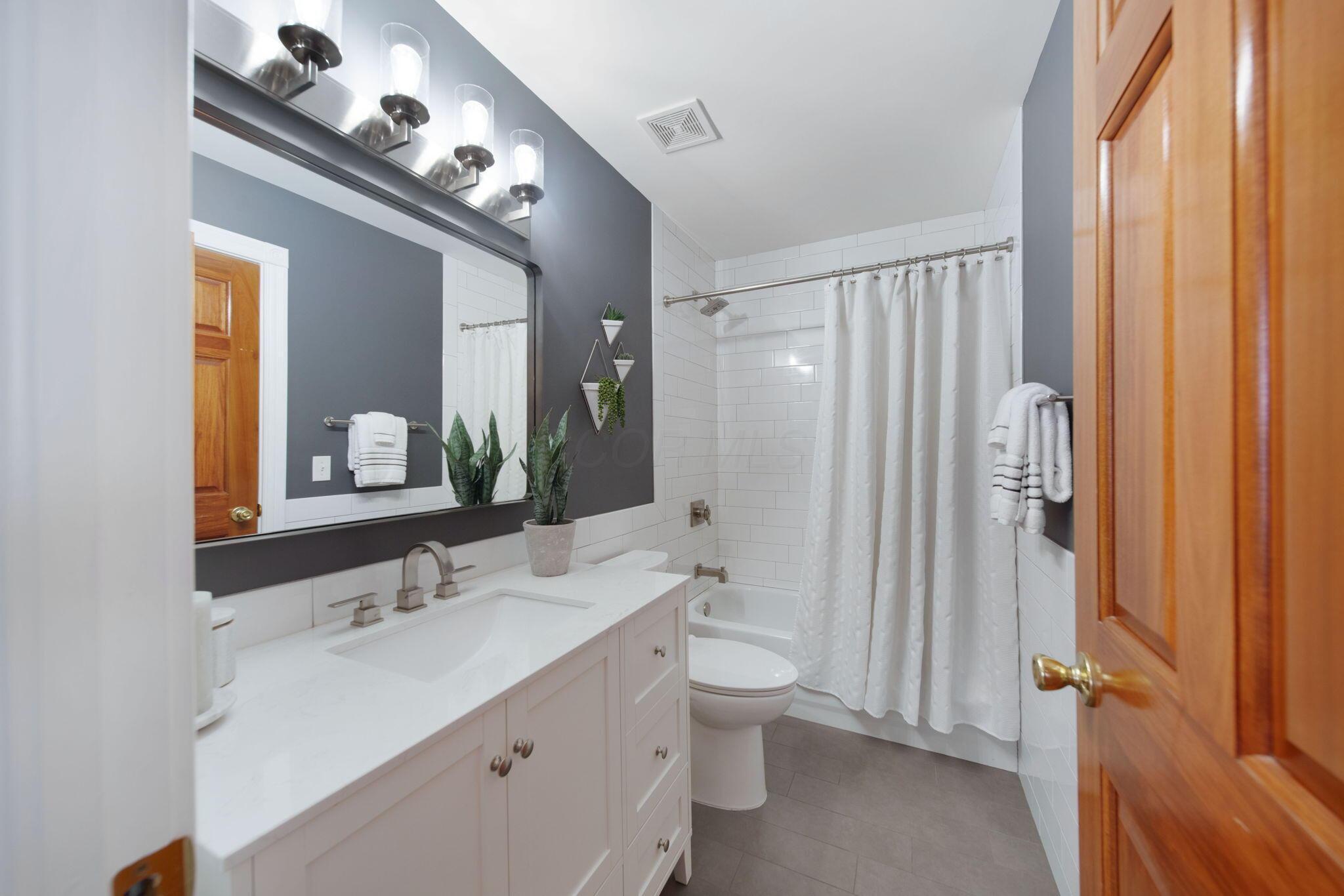 53 E Prescott Street Property Photo 32