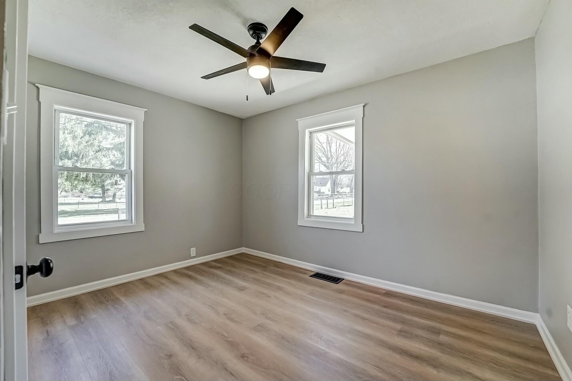 95 Western Avenue Property Photo 19