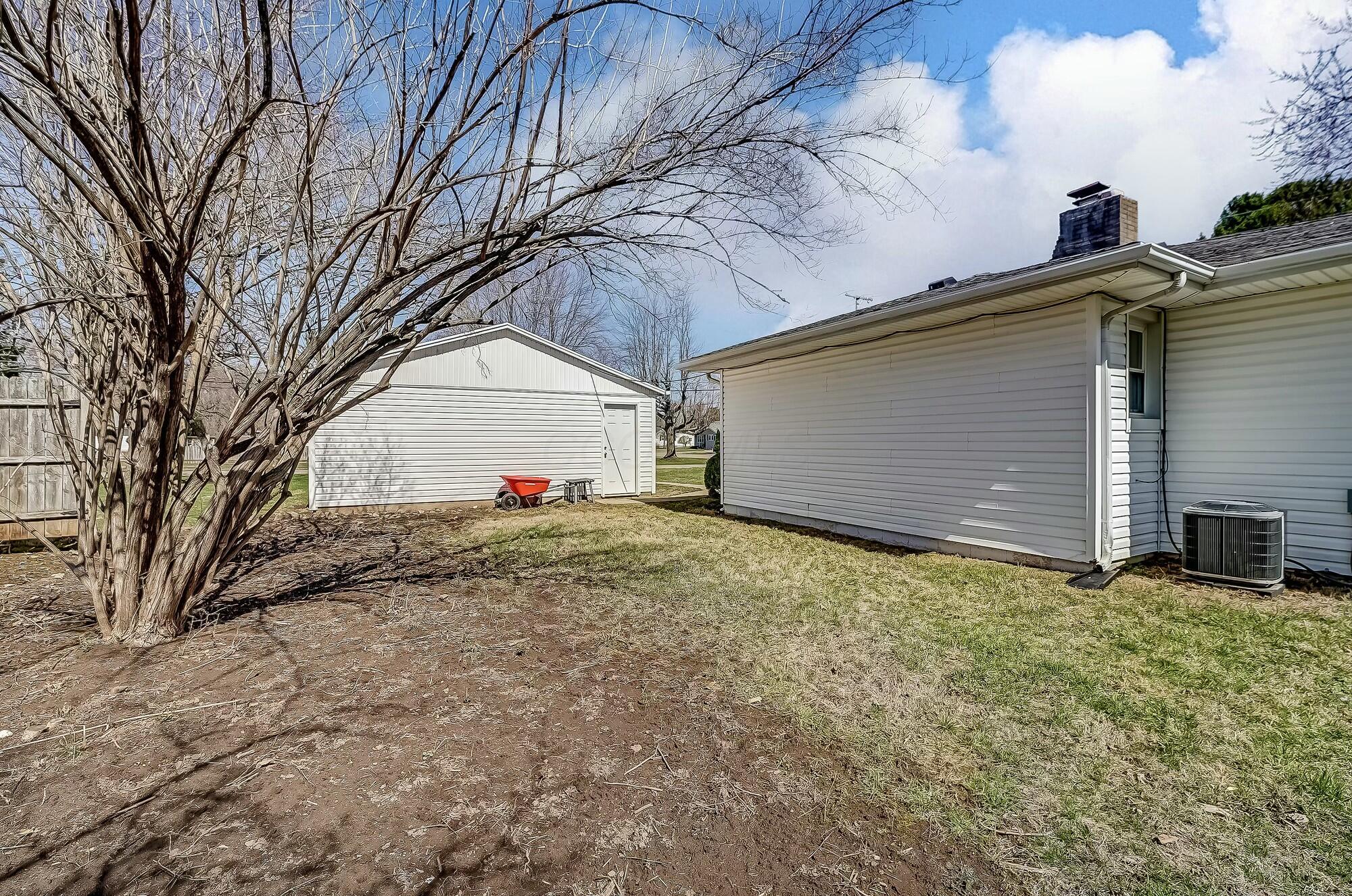95 Western Avenue Property Photo 34