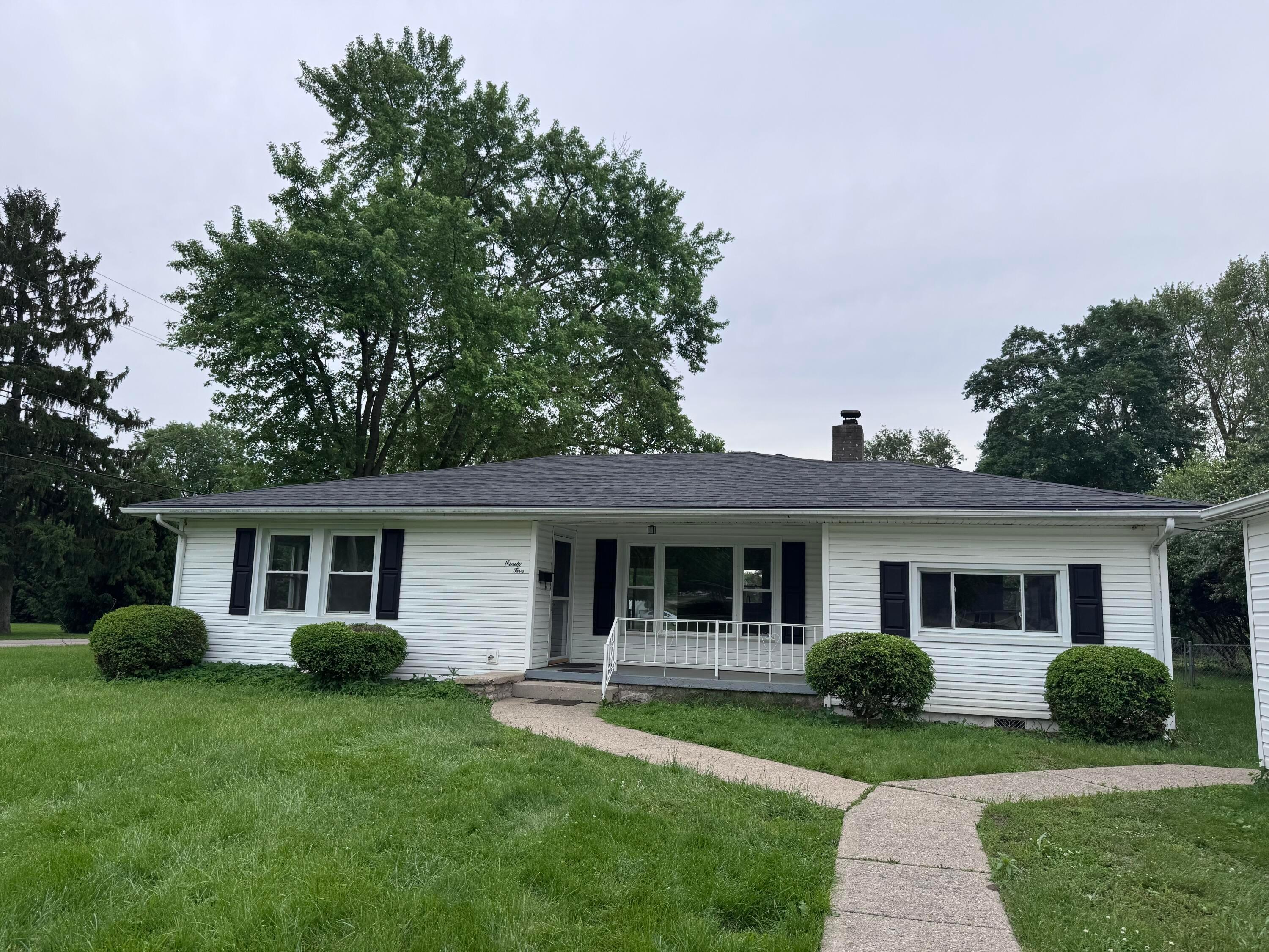95 Western Avenue Property Photo 44
