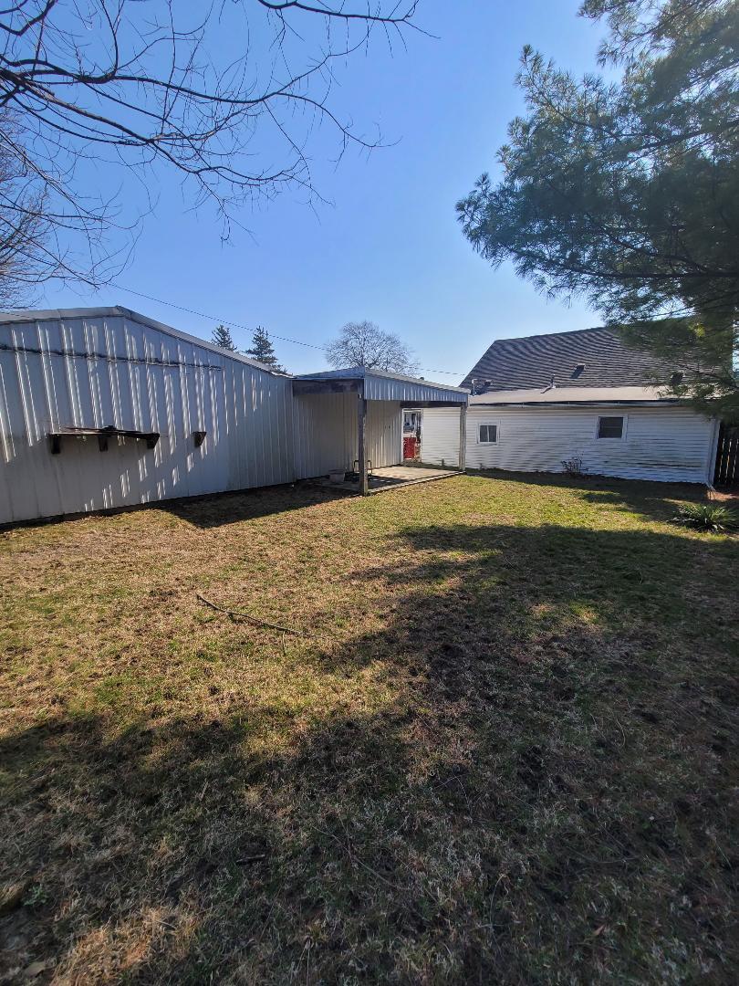 202 S Main Street Property Photo 2