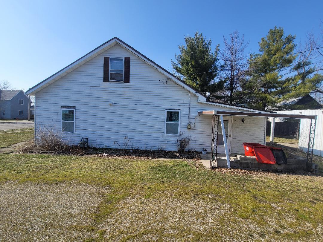 202 S Main Street Property Photo 3