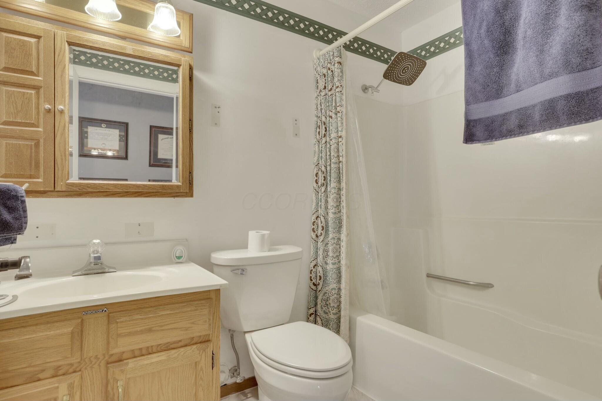 692 Earliglow Court Property Photo 15