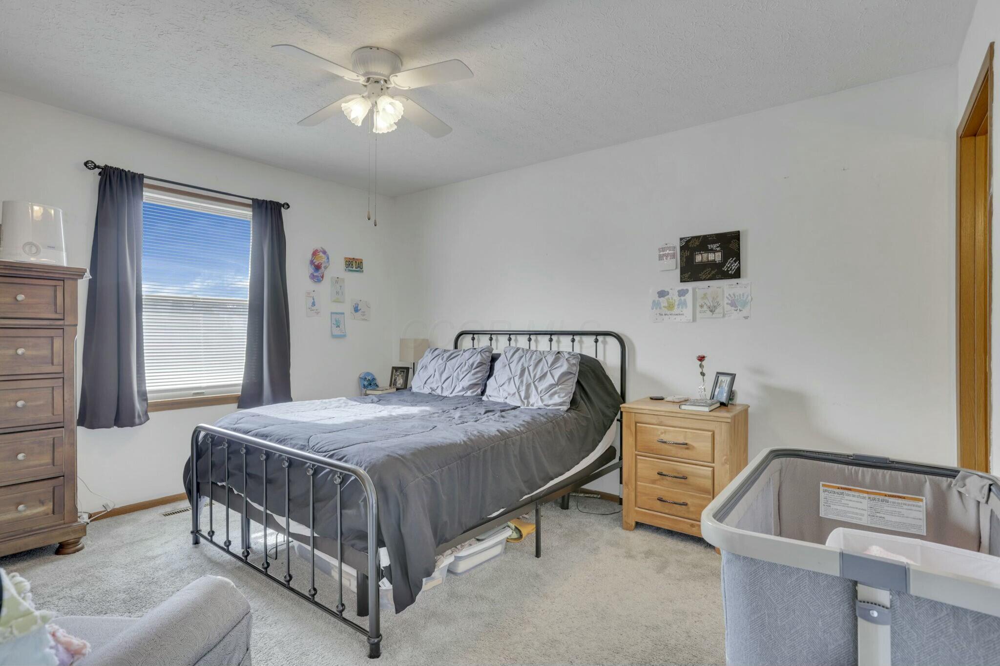 692 Earliglow Court Property Photo 21