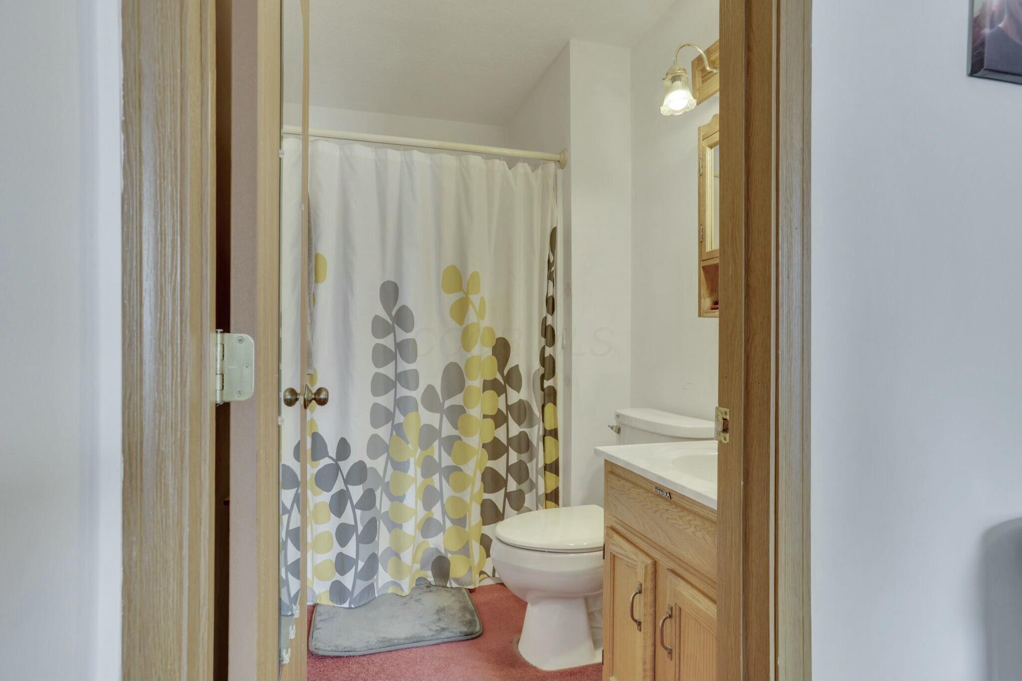 692 Earliglow Court Property Photo 25