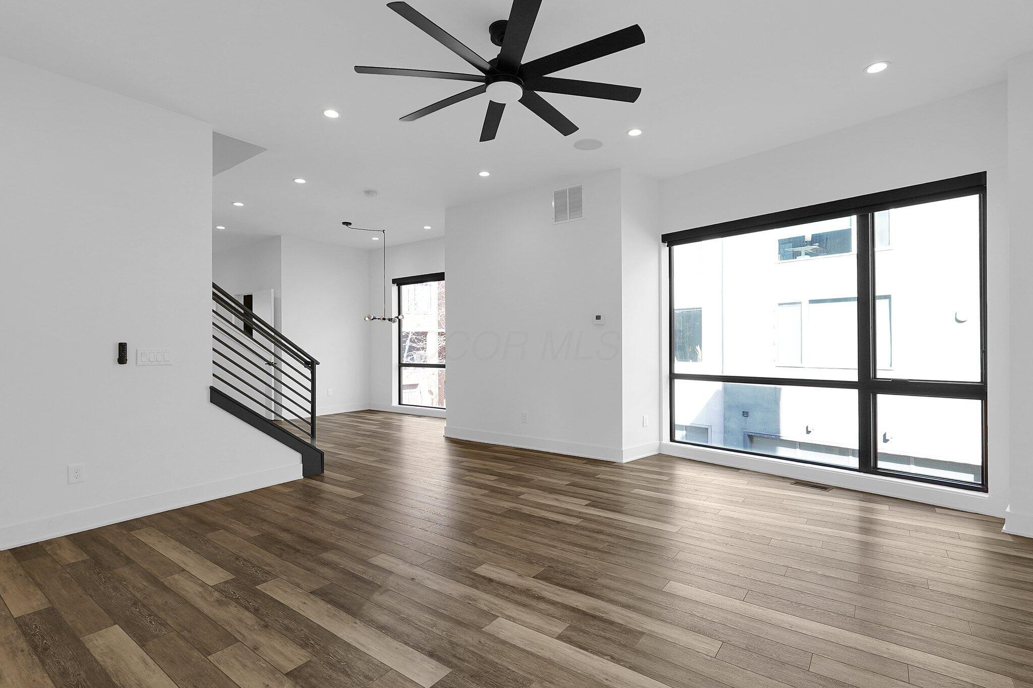 806 Senco Lane Property Photo 8