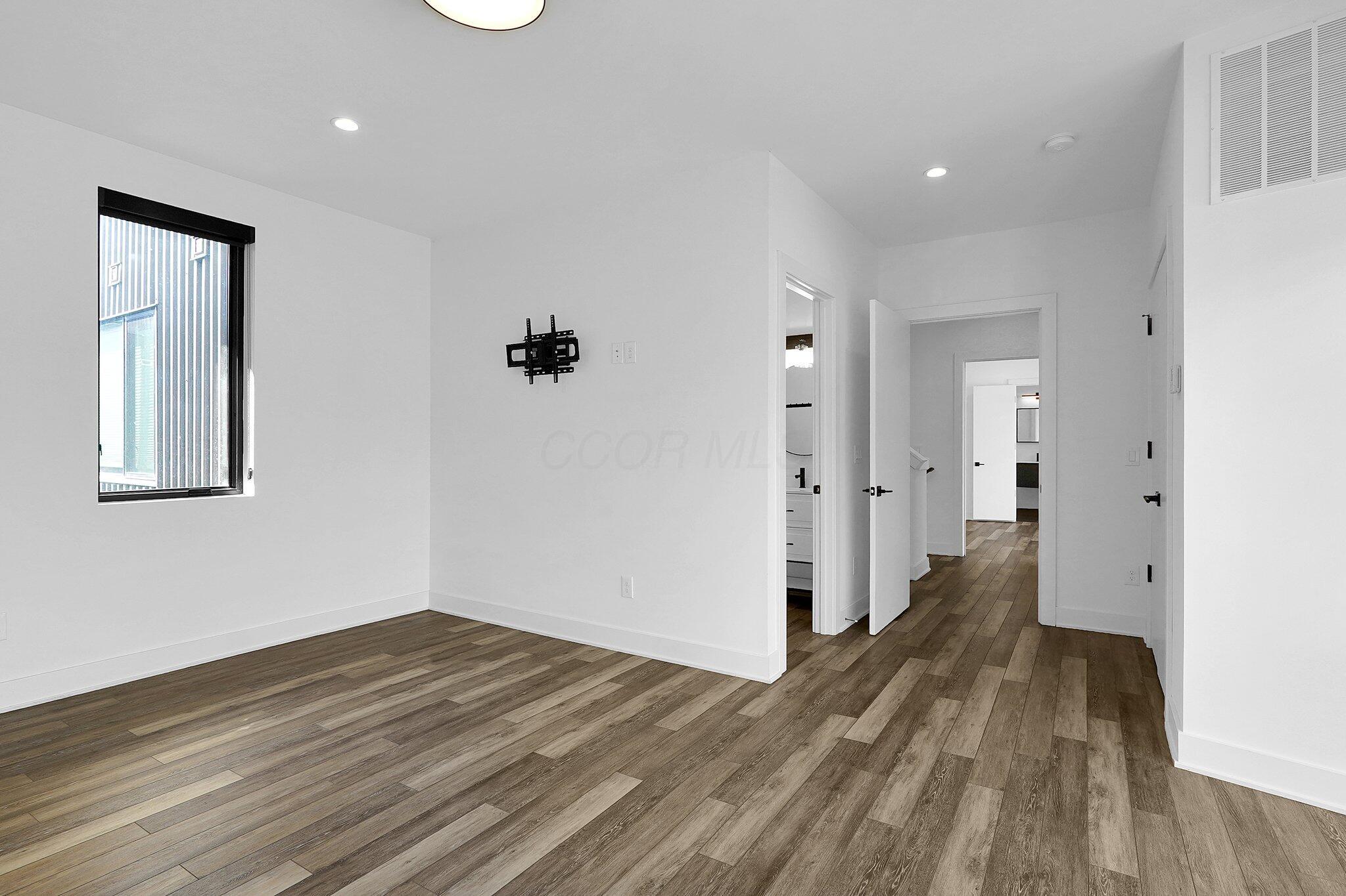 806 Senco Lane Property Photo 31