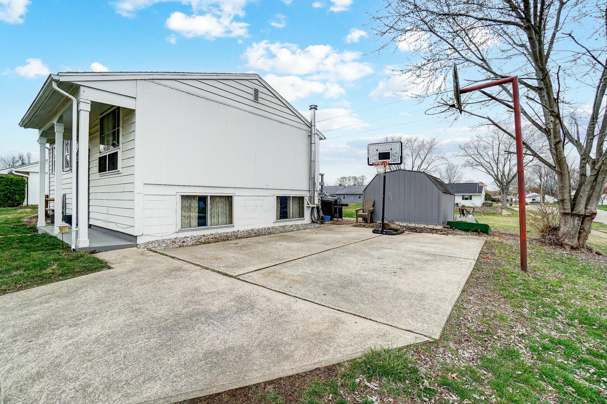 463 Lenwood Drive Property Photo 4