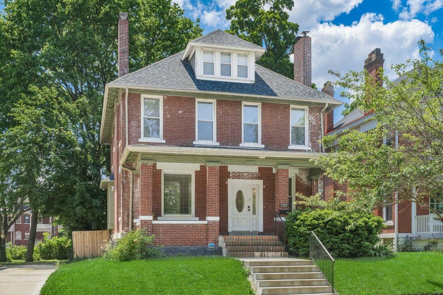1567 Richmond Avenue Property Photo 1