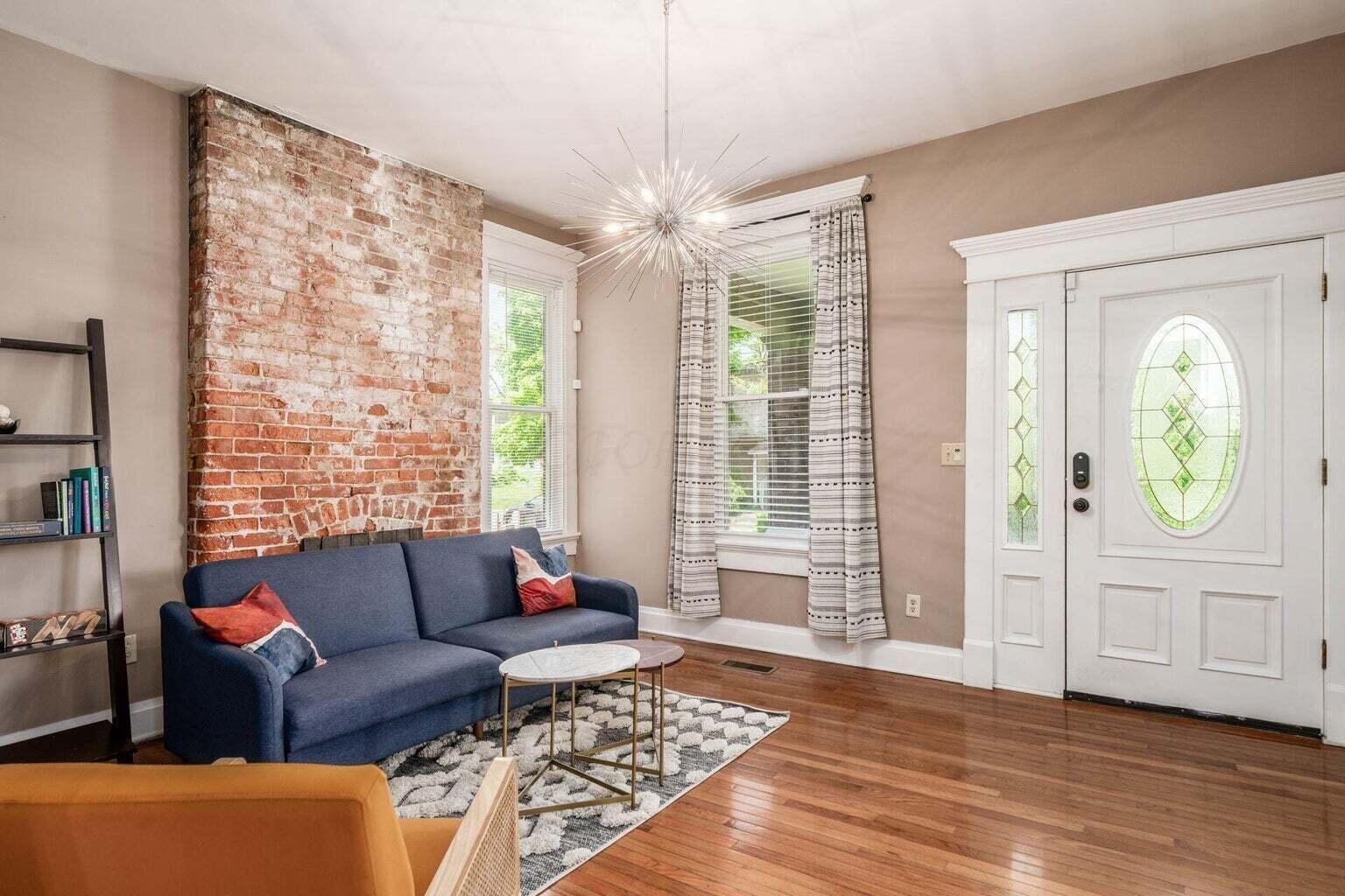 1567 Richmond Avenue Property Photo 8