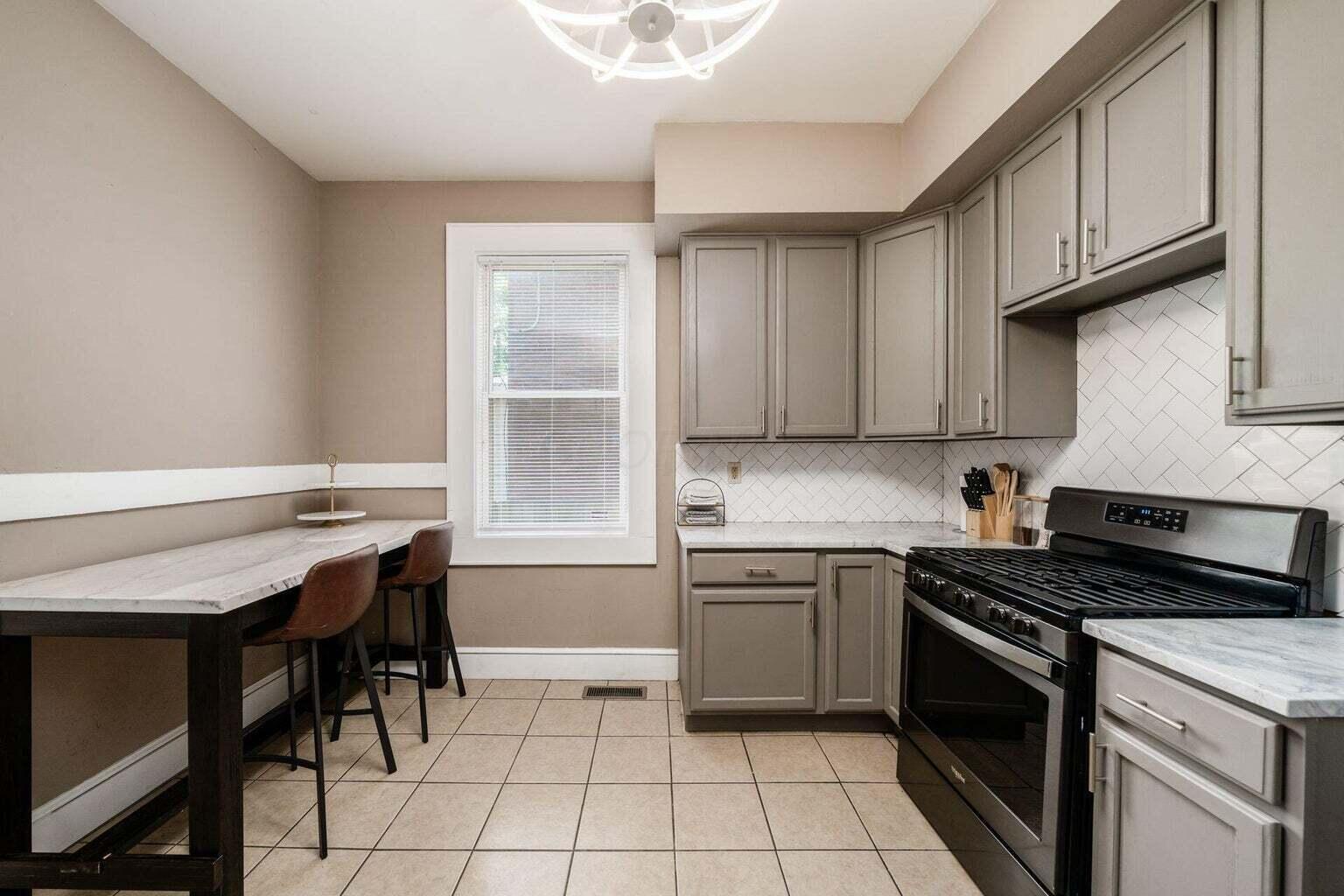 1567 Richmond Avenue Property Photo 20