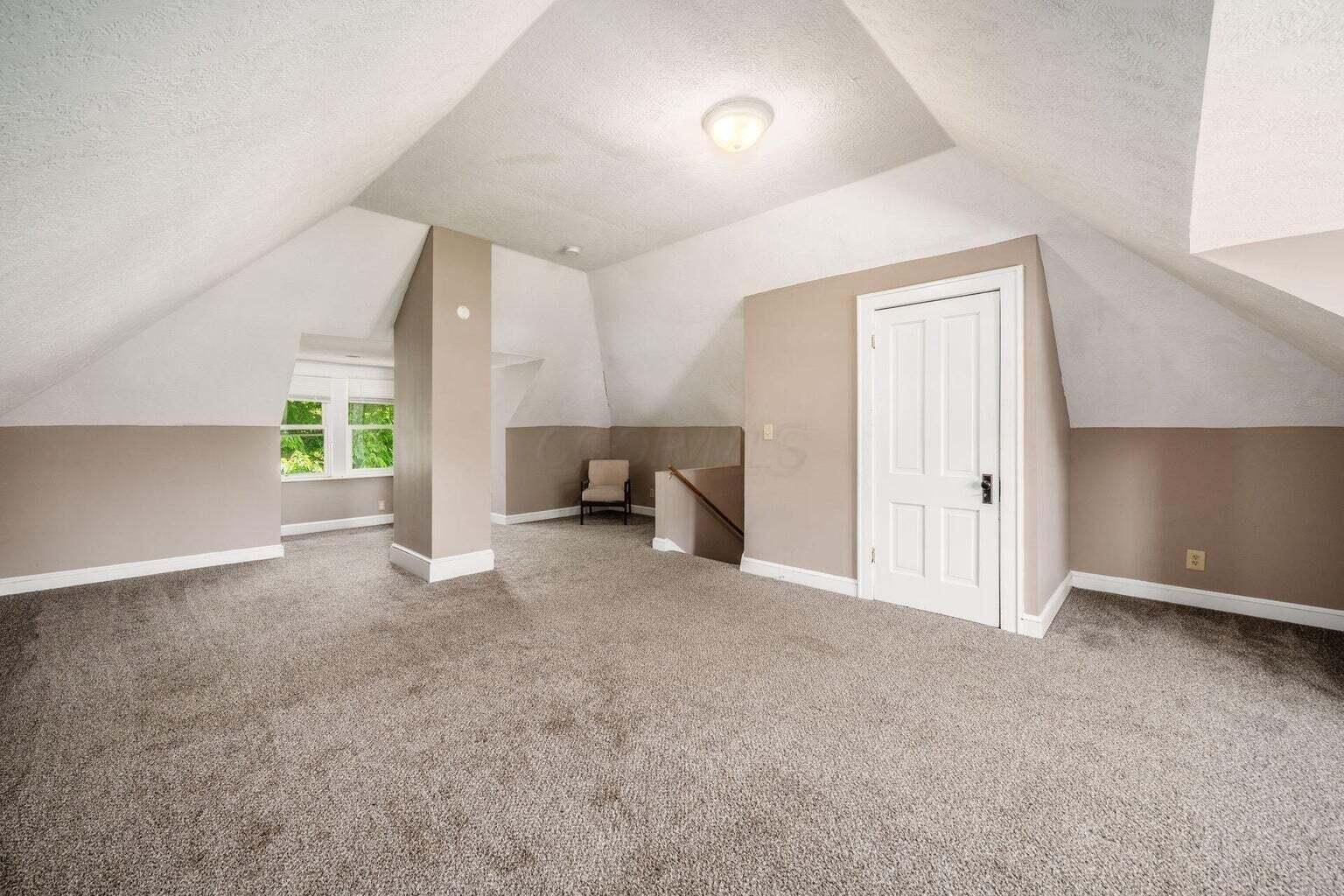 1567 Richmond Avenue Property Photo 39