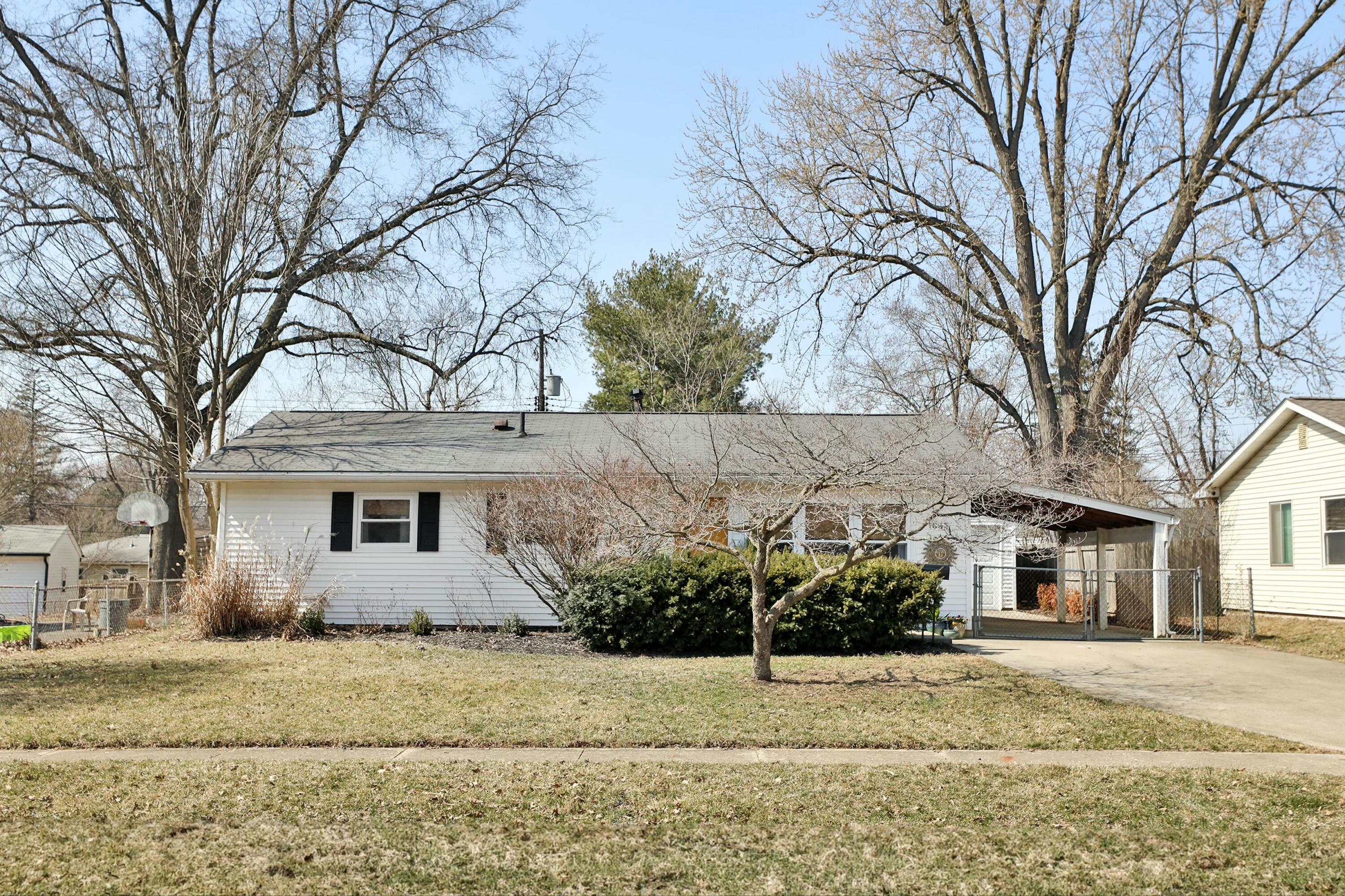 1045 Cottingham Road Property Photo 1