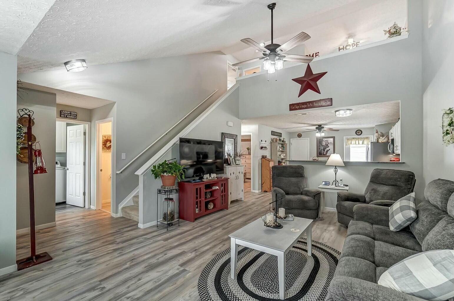 5680 Battle Creek Way Property Photo 11