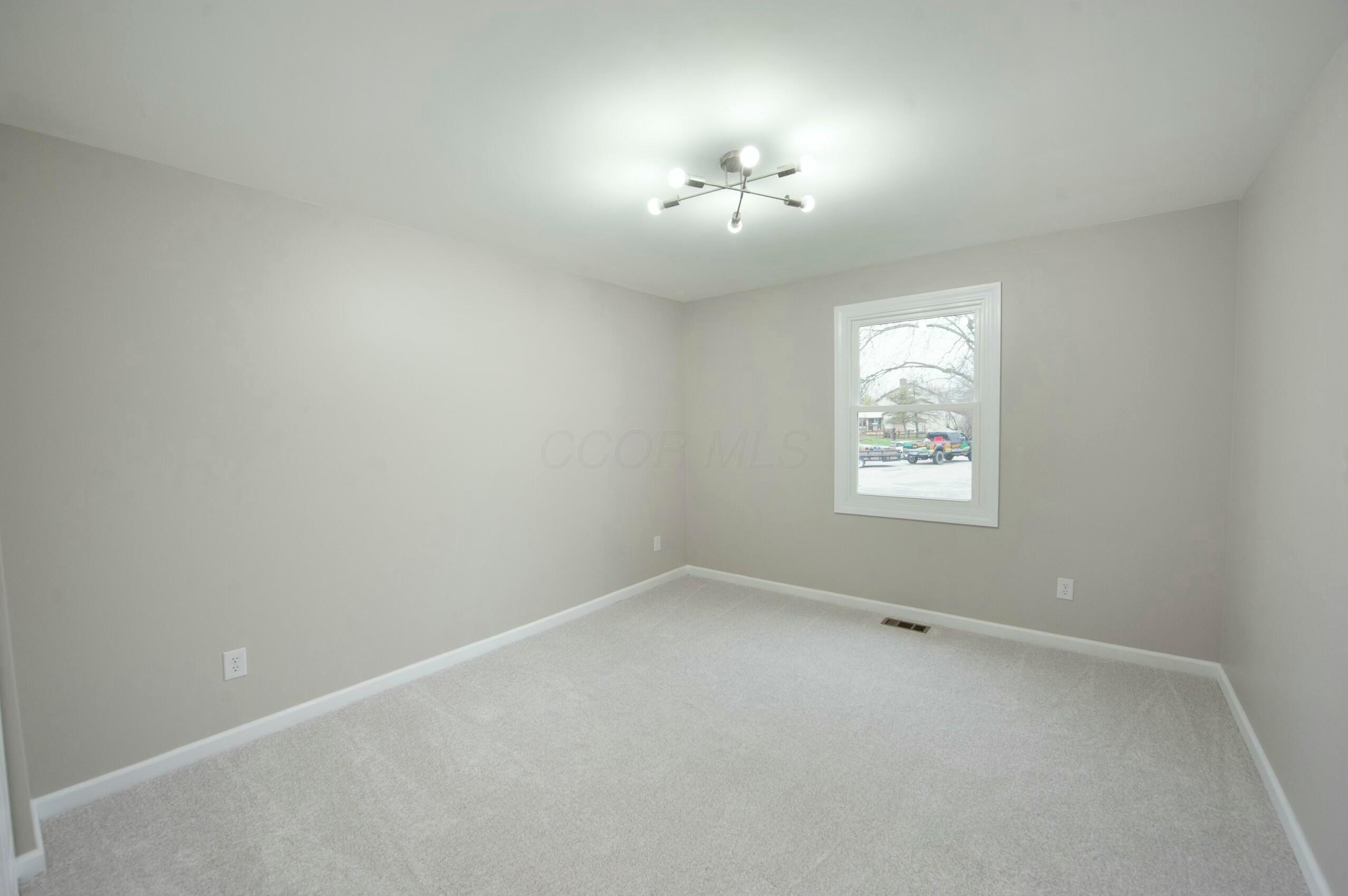 7005 Parnell Court Property Photo 10