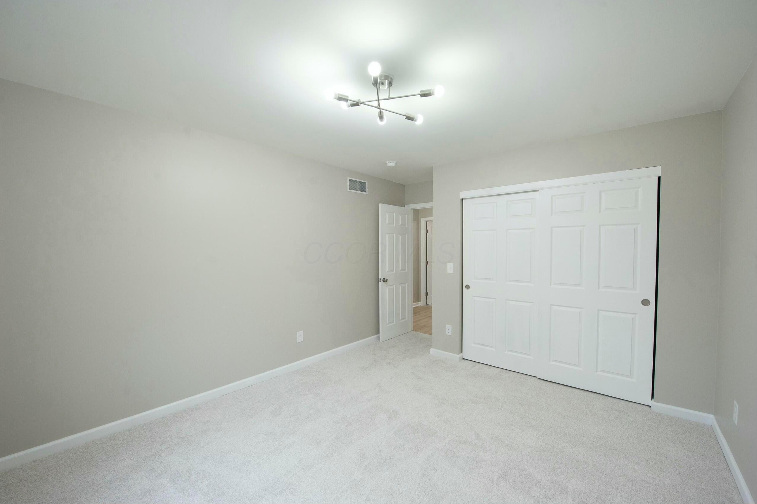 7005 Parnell Court Property Photo 11