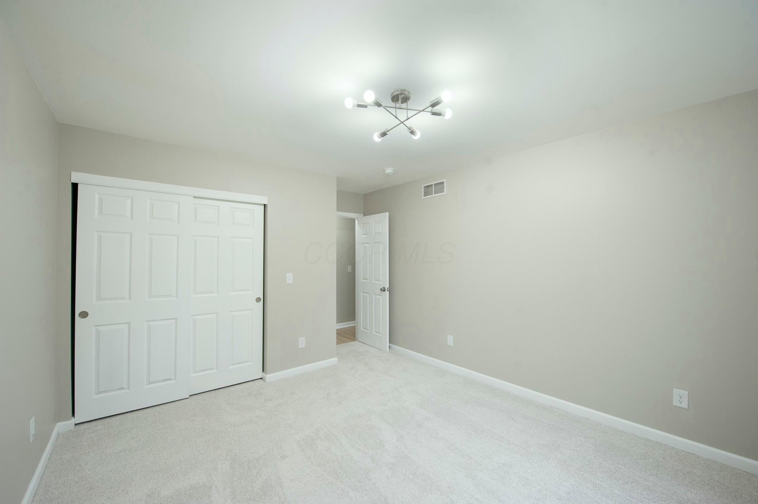 7005 Parnell Court Property Photo 14