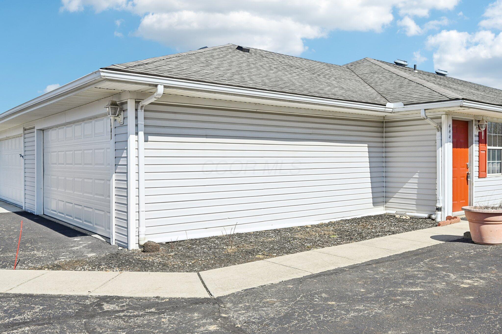 4441 Hammerton Drive, 11d Property Photo 8